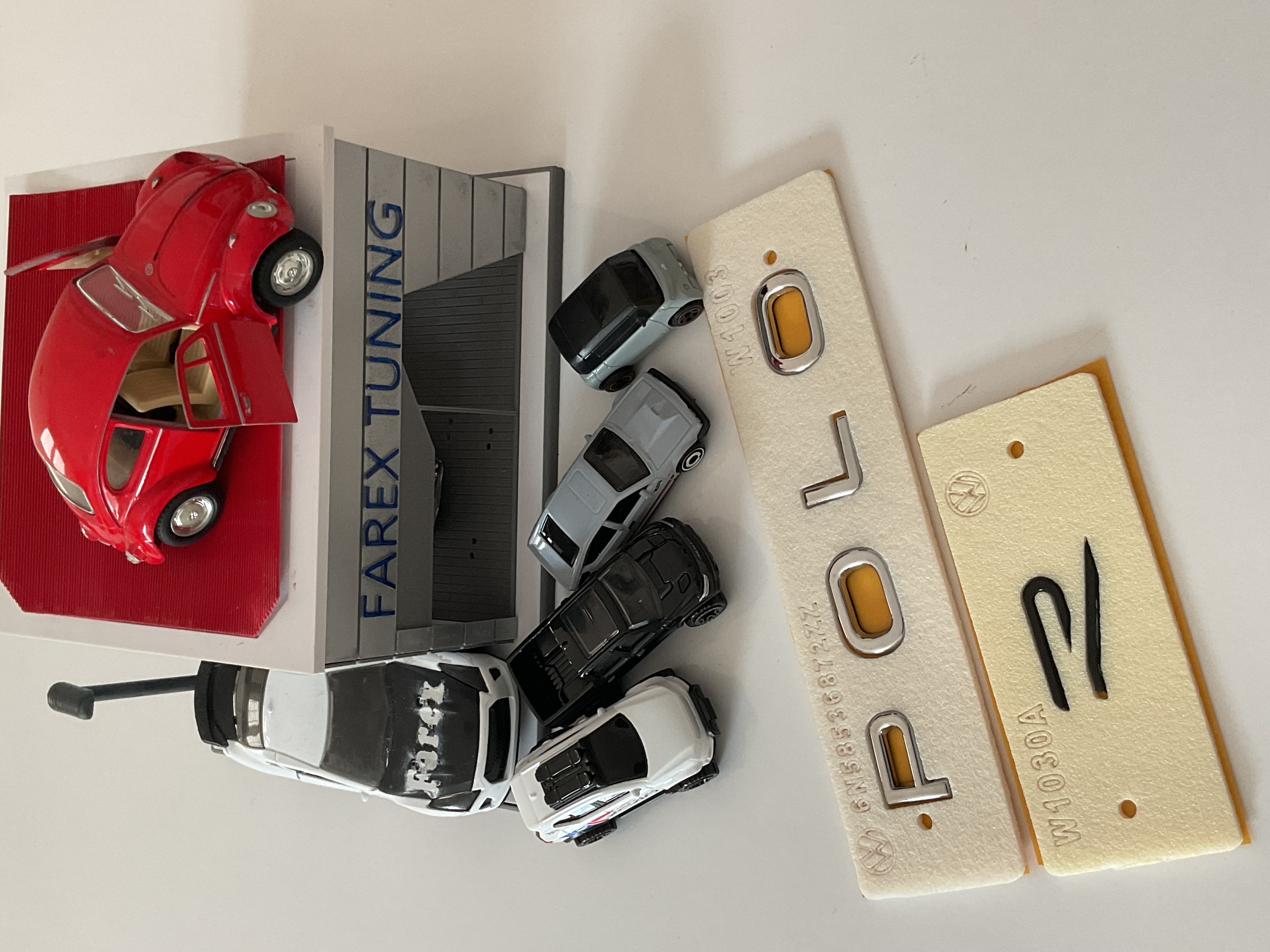 Volkswagen Polo ve R Küçük Boy (Piano Black) Krom Yeni Nesil Bagaj Yazısı 3M 3D ABS