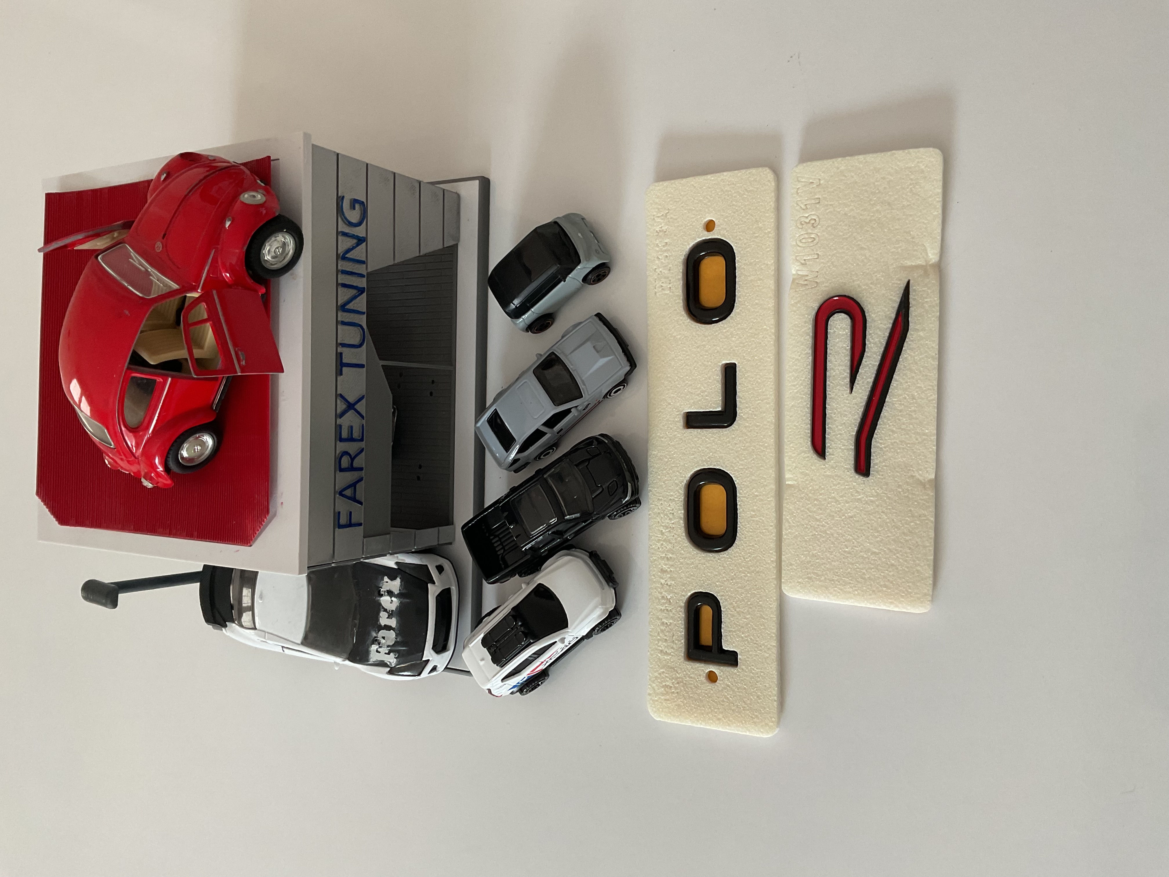 Volkswagen Polo Piano Black ve R (Siyah-Kırmızı) Büyük Boy Yeni Nesil Bagaj Yazısı 3M 3D ABS