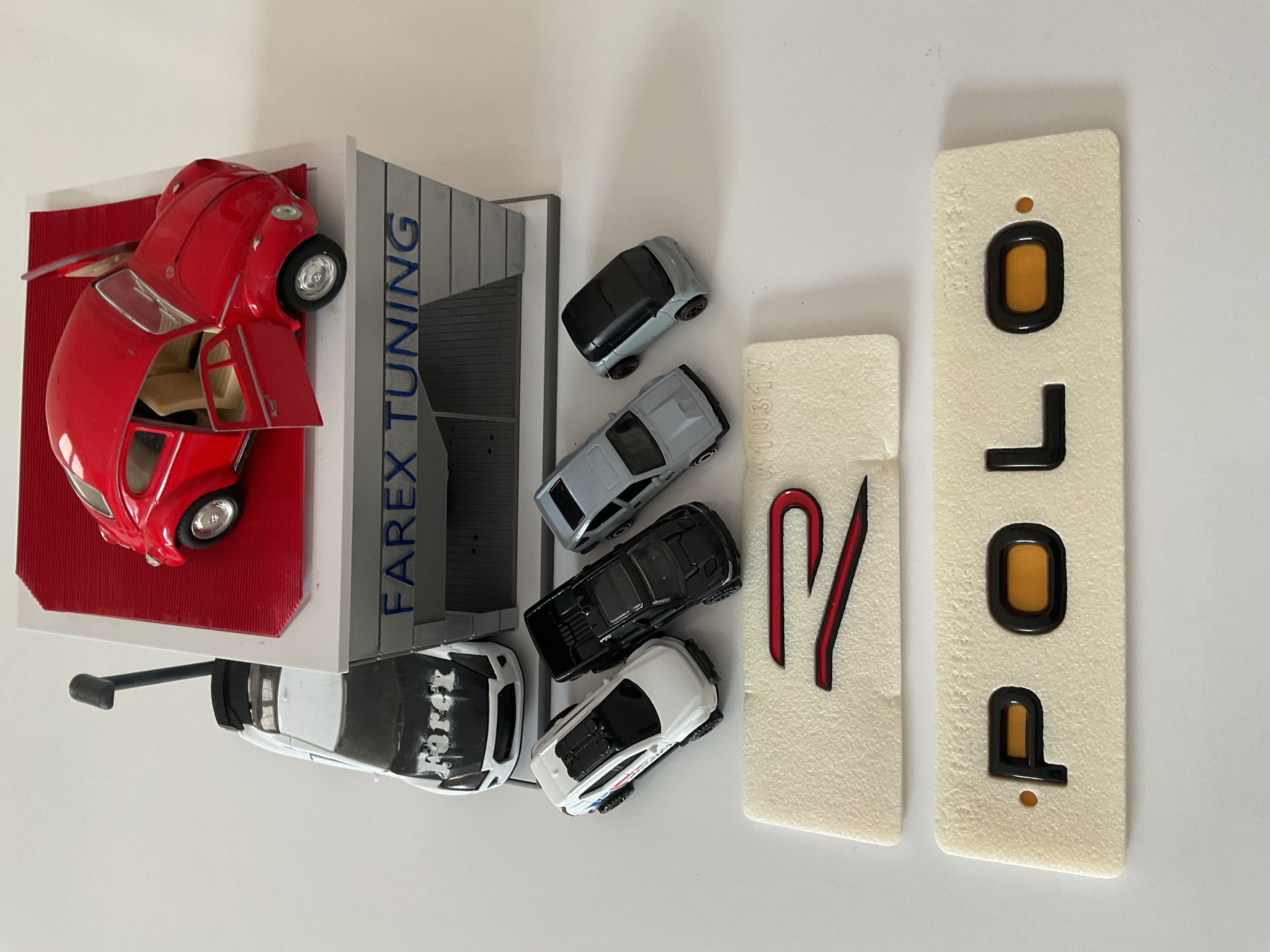 Volkswagen Polo Piano Black ve R (Siyah-Kırmızı) Büyük Boy Yeni Nesil Bagaj Yazısı 3M 3D ABS