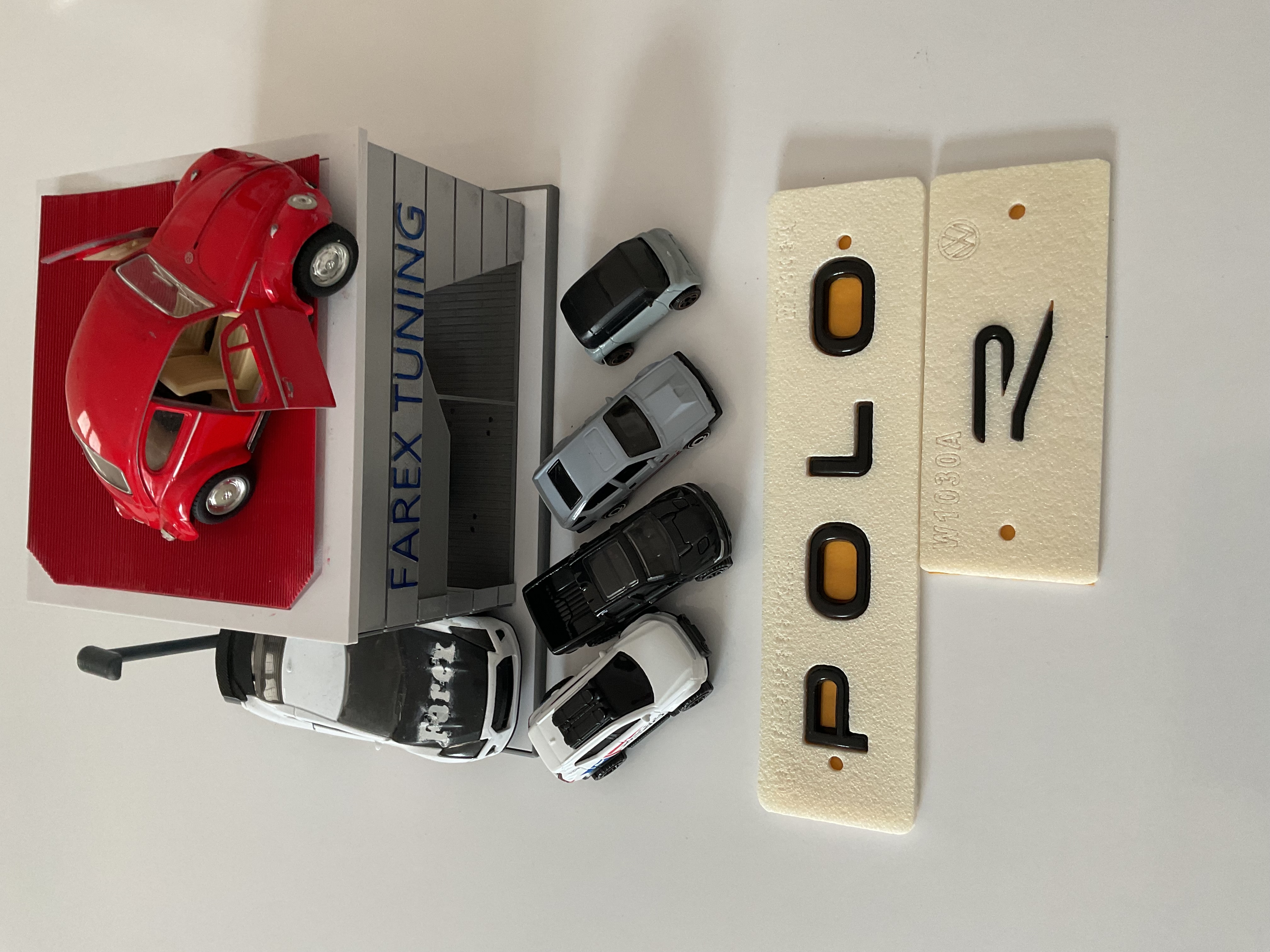 Volkswagen Polo Piano Black ve R (Siyah-Kırmızı) Küçük Boy Yeni Nesil Bagaj Yazısı 3M 3D ABS