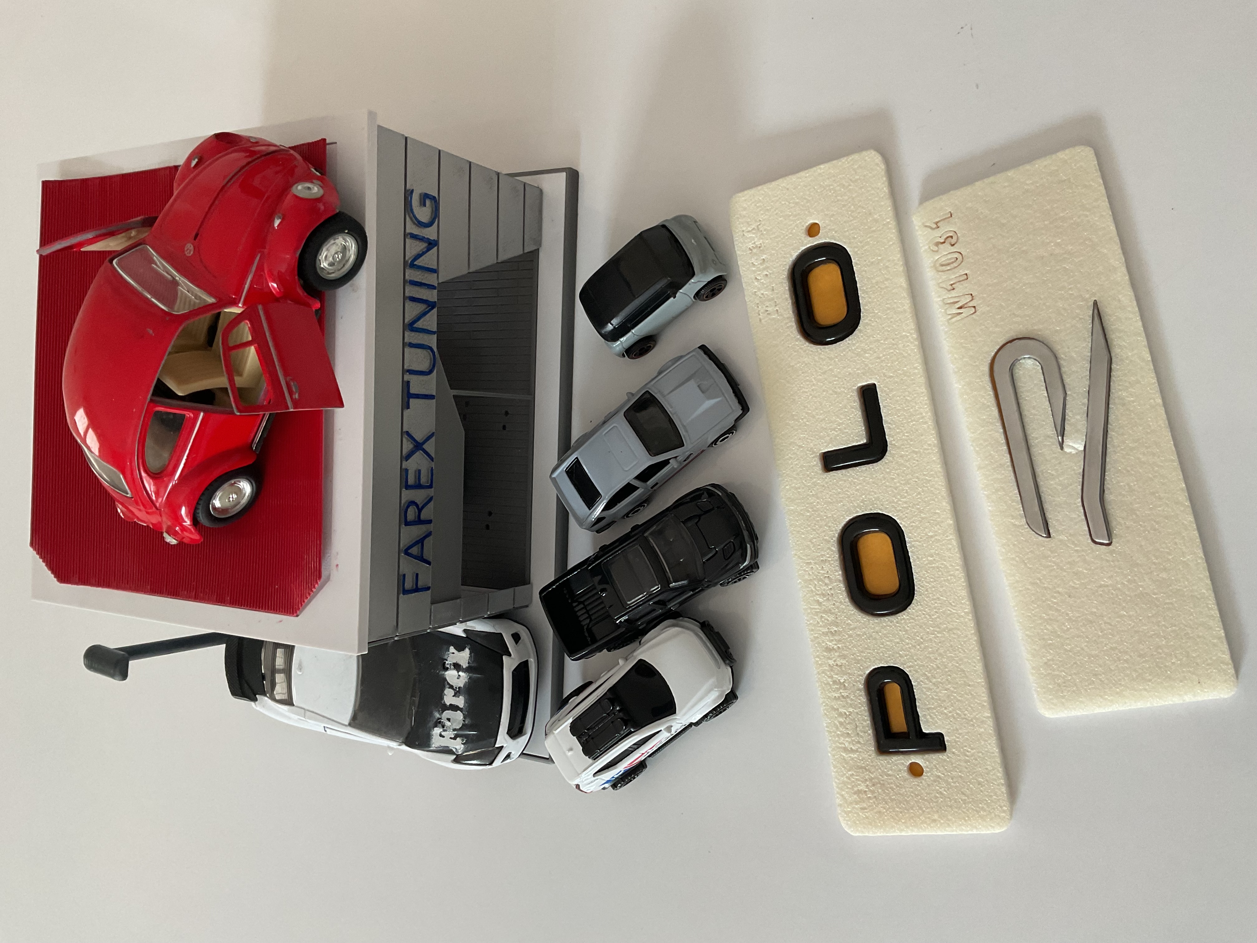 Volkswagen Polo Piano Black ve R (Gri) Büyük Boy Yeni Nesil Bagaj Yazısı 3M 3D ABS