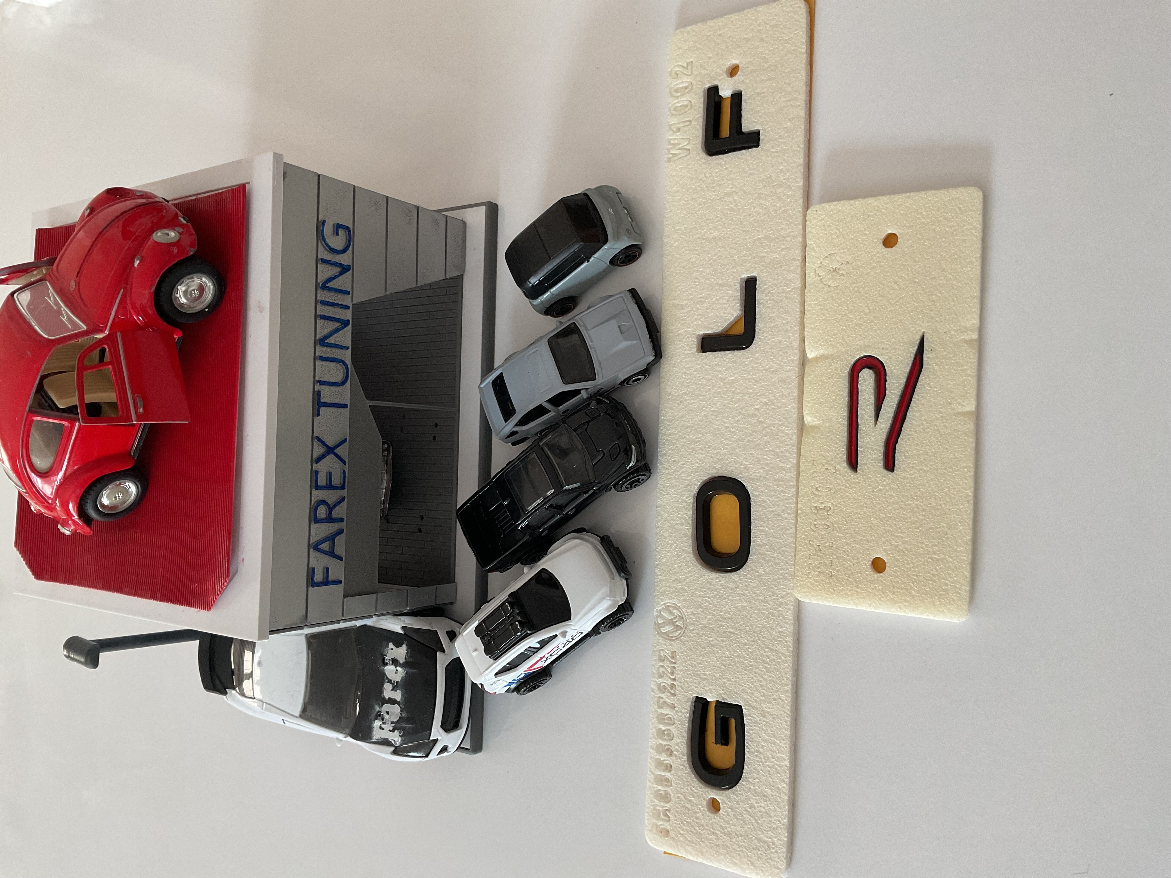 Volkswagen Golf Piano Black Boşluklu ve R Küçük (Siyah-Kırmızı) Yeni Nesil 3M 3D ABS