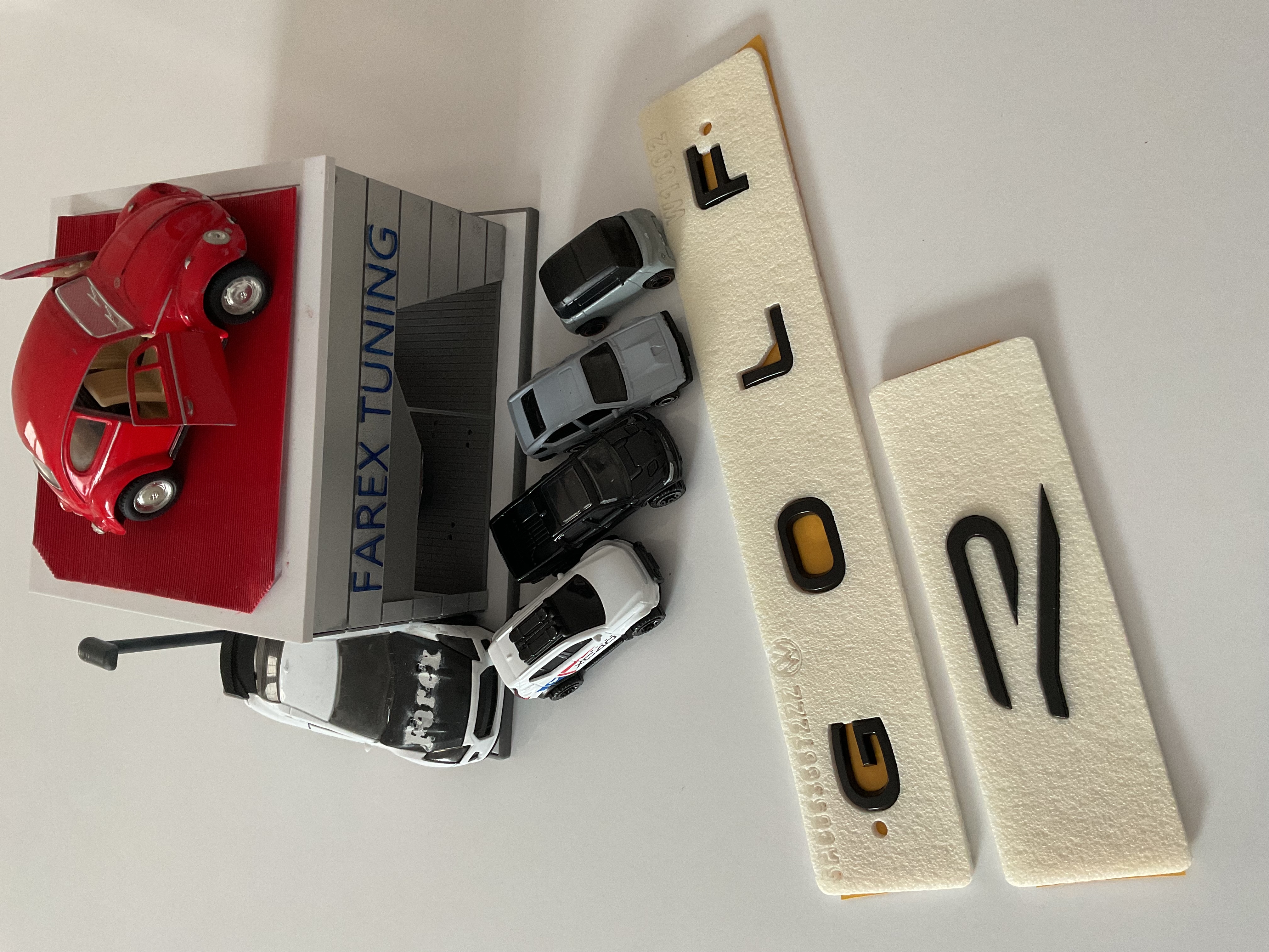 Volkswagen Golf Piano Black Boşluklu ve R Büyük (Piano Black) Yeni Nesil 3M 3D ABS