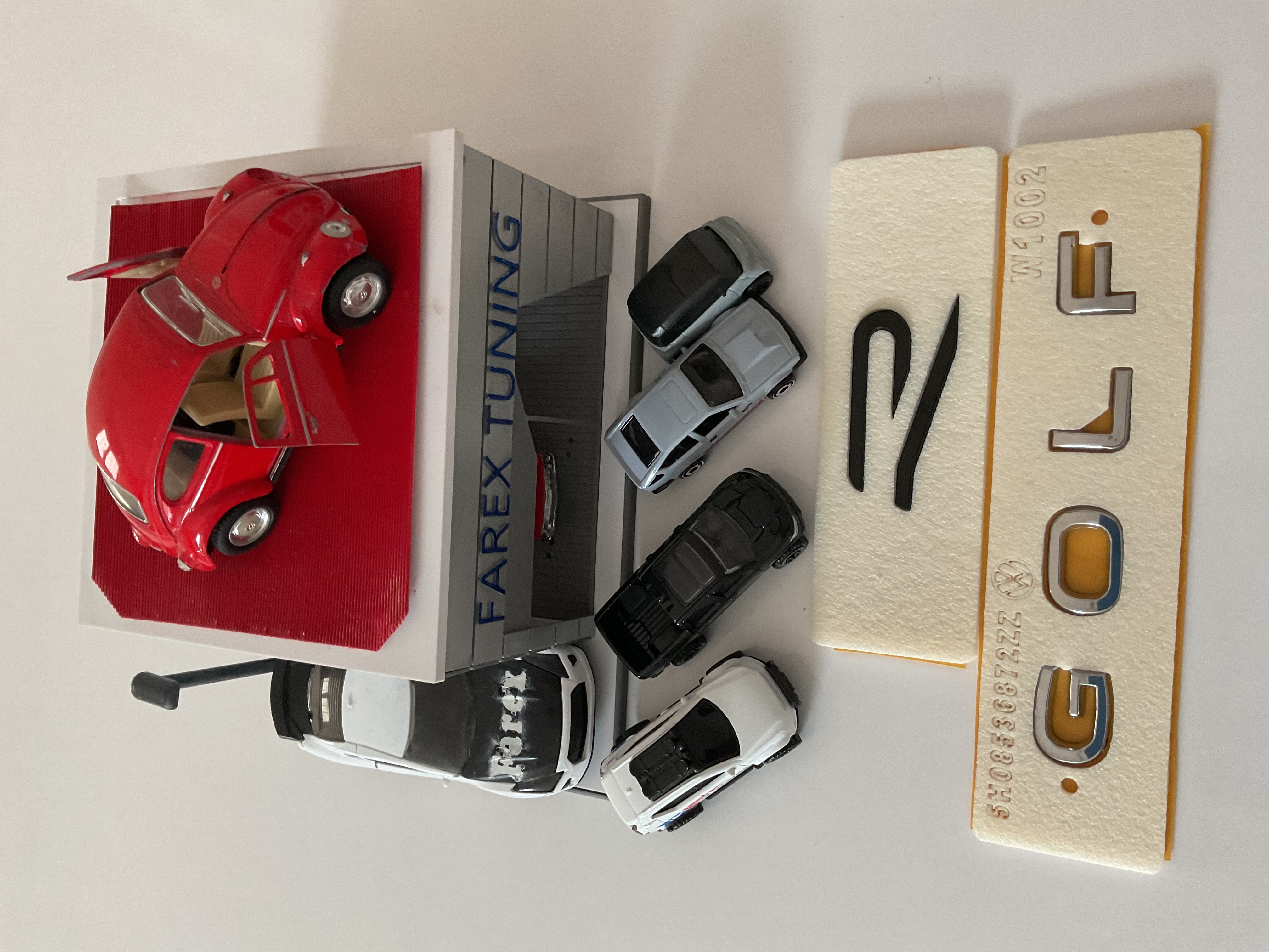 Volkswagen Golf Krom ve R (Piano Black) Büyük Boy Yeni Nesil Bagaj Yazısı 3M 3D ABS