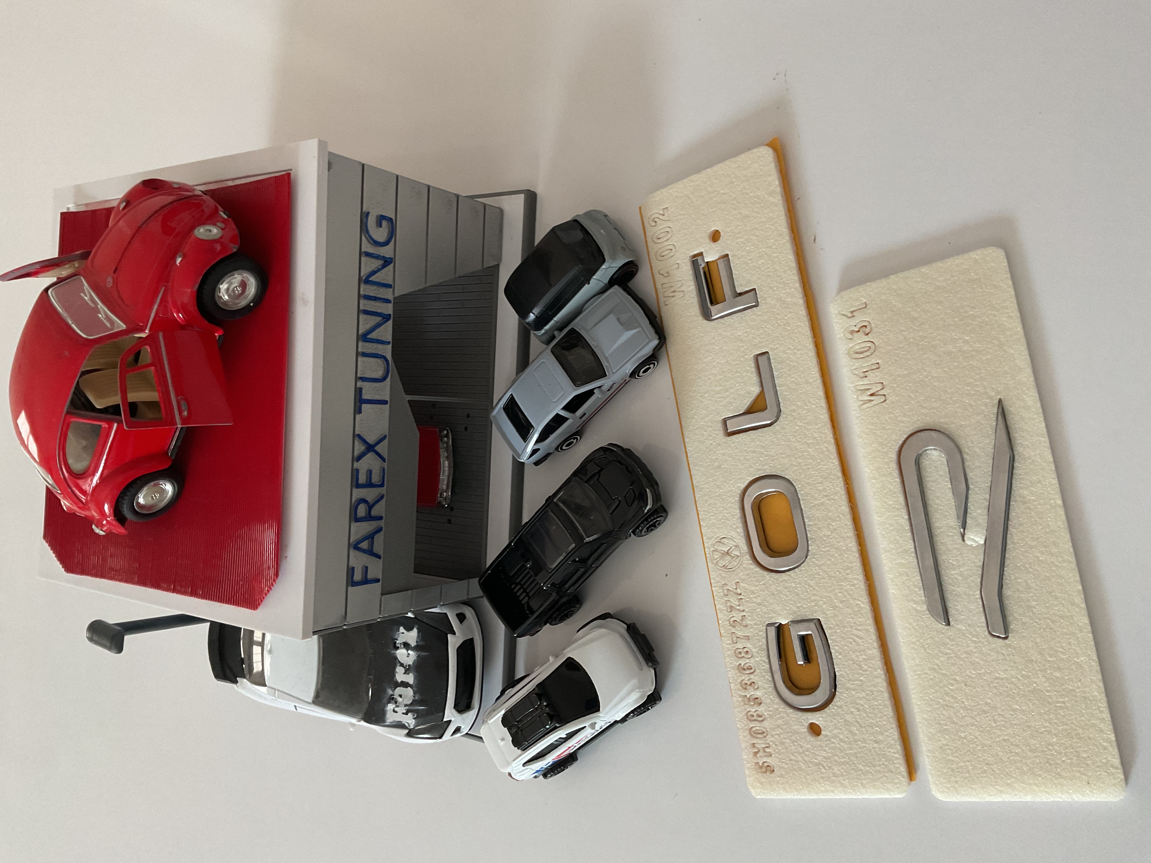 Volkswagen Golf Krom ve R (Krom) Büyük Boy Yeni Nesil Bagaj Yazısı 3M 3D ABS