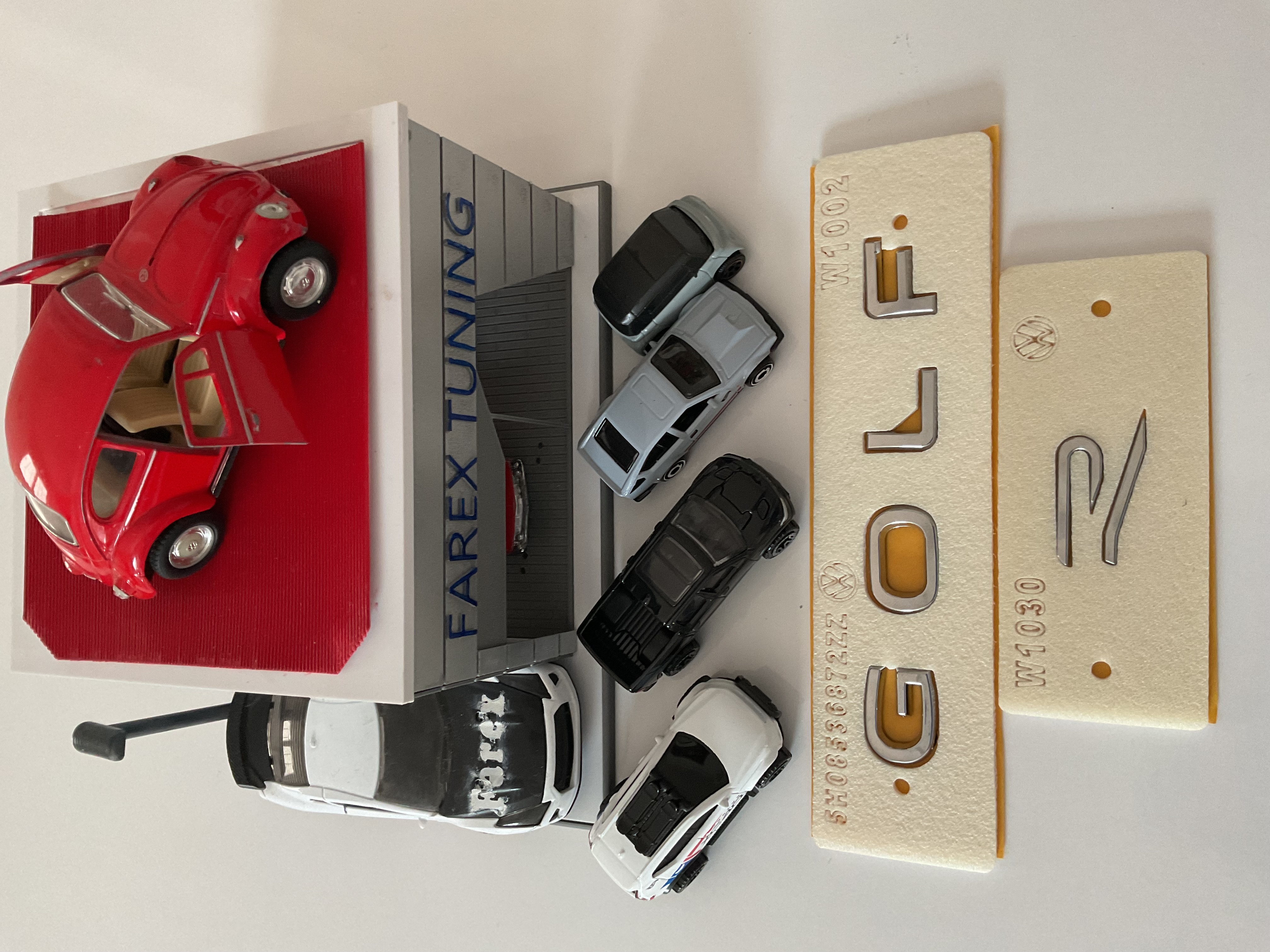 Volkswagen Golf Krom Boşluklu ve R Küçük (Siyah-Kırmızı) Yeni Nesil 3M 3D ABS