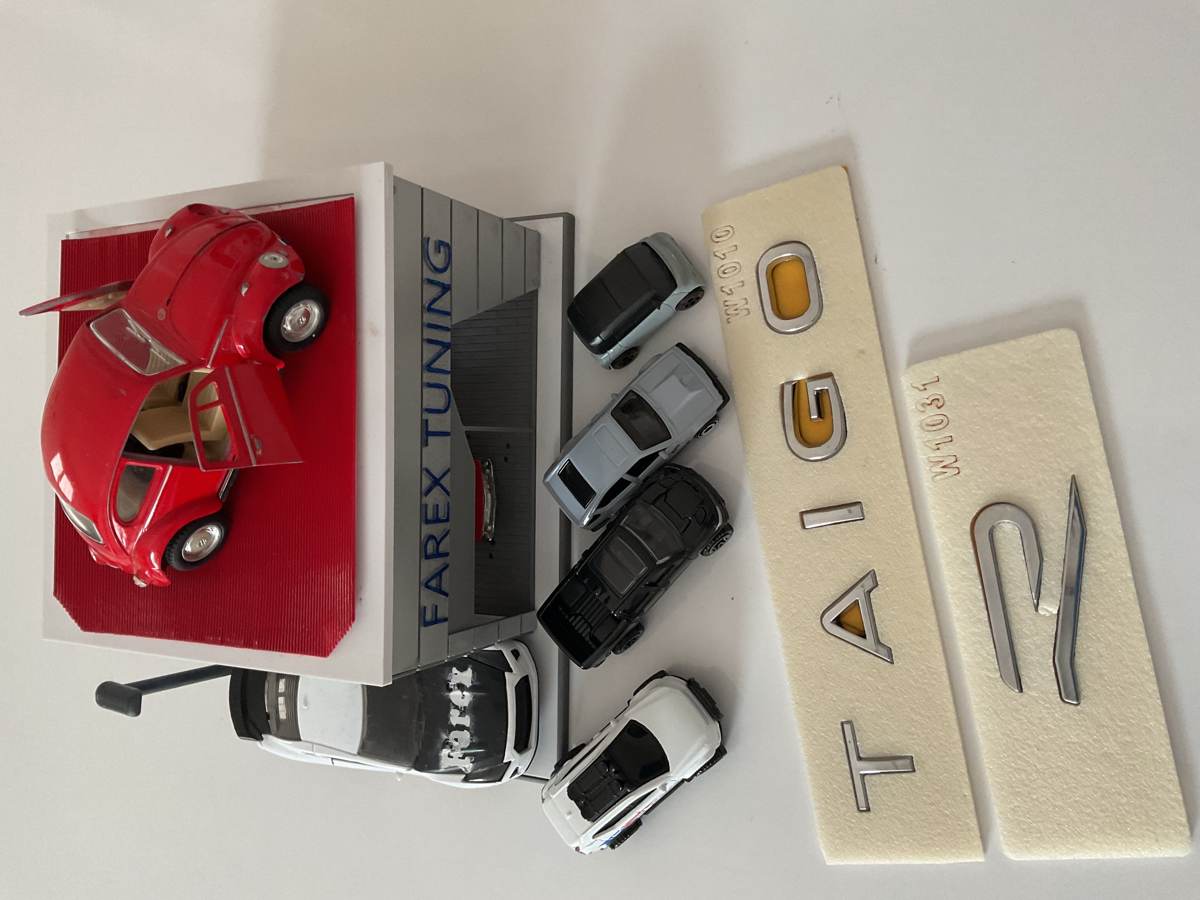 Volkswagen Taigo Krom ve R (Krom) Büyük Boy Yeni Nesil Bagaj Yazısı 3M 3D ABS