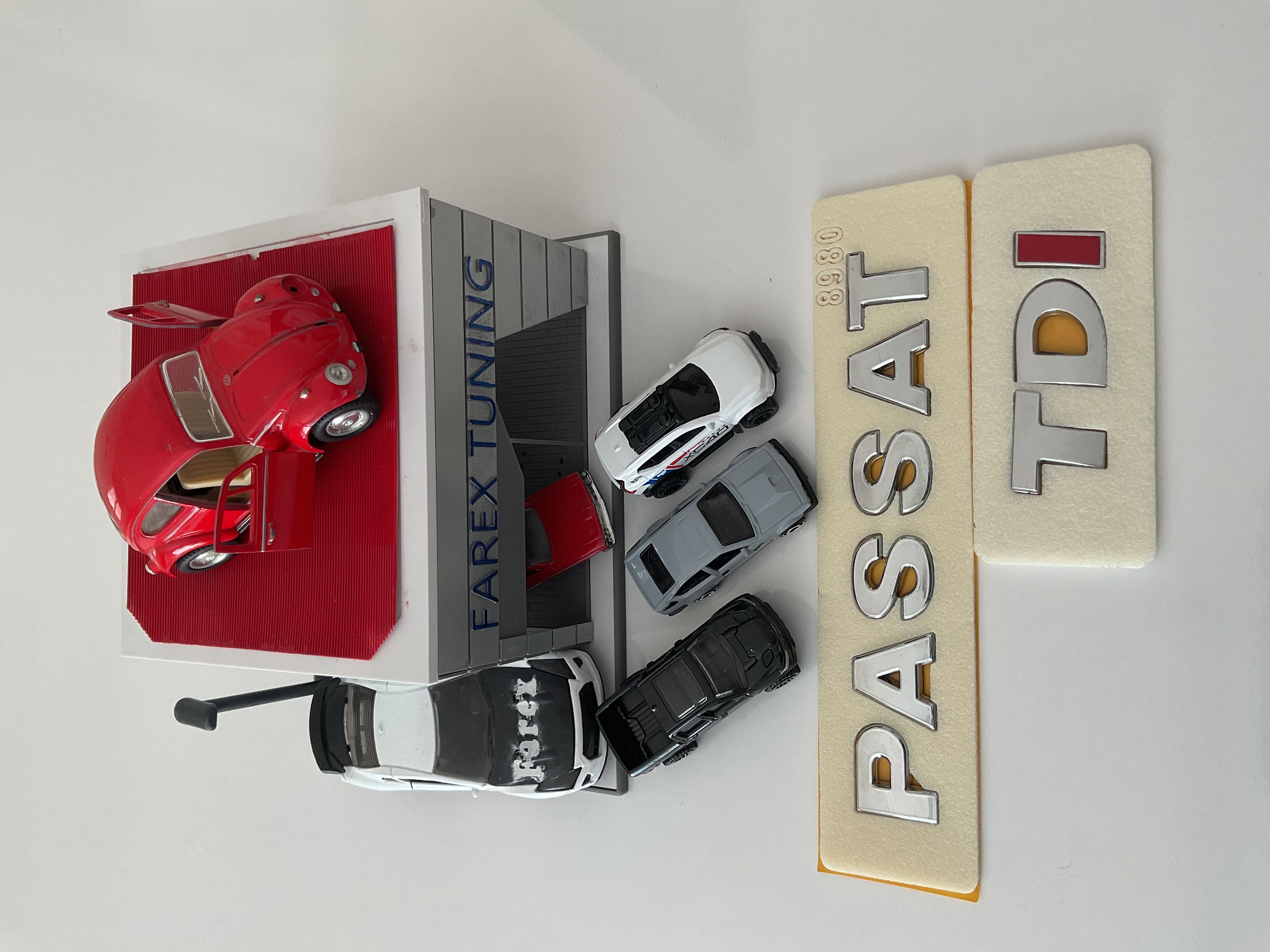 Volkswagen Passat ve TDI Tek Kırmızı Bagaj Yazısı Seti 2’li 3M 3D ABS