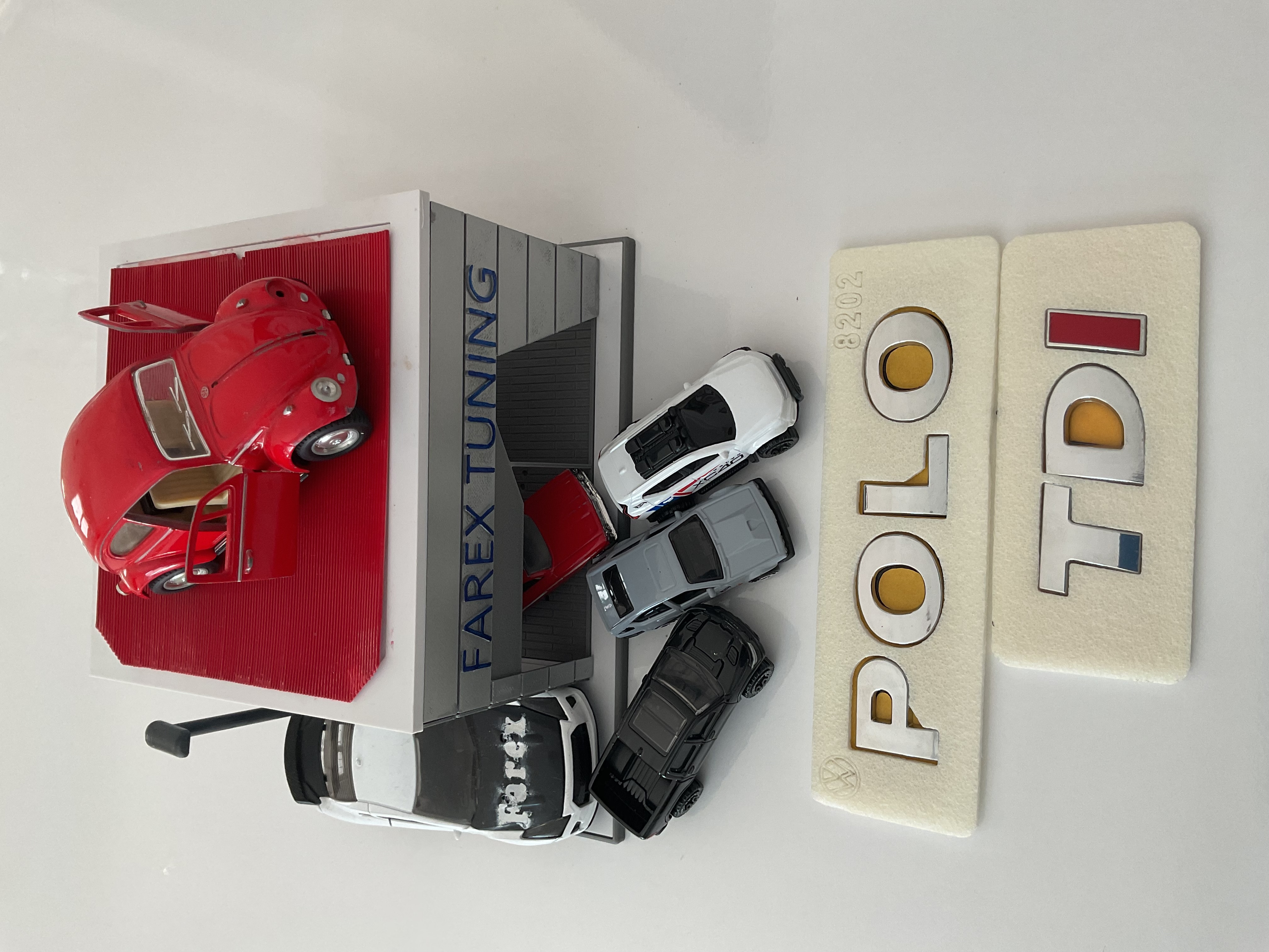 Volkswagen Polo ve TDI ’’I Kırmızı’’ Bagaj Yazısı Seti 2’li 3M 3D ABS