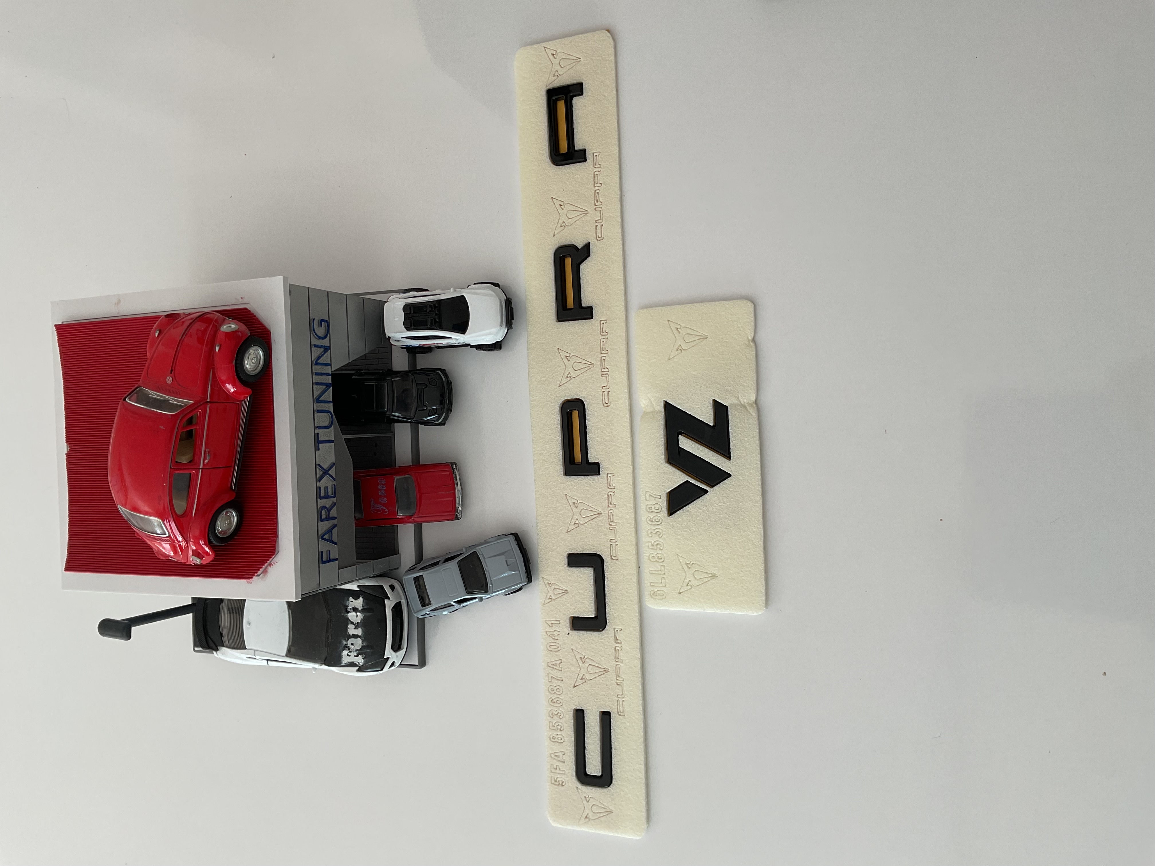 Cupra Formentor Uyumlu Cupra ve VZ Piano Black Bagaj Yazısı Seti 2’li Arma Logo 3M 3D ABS