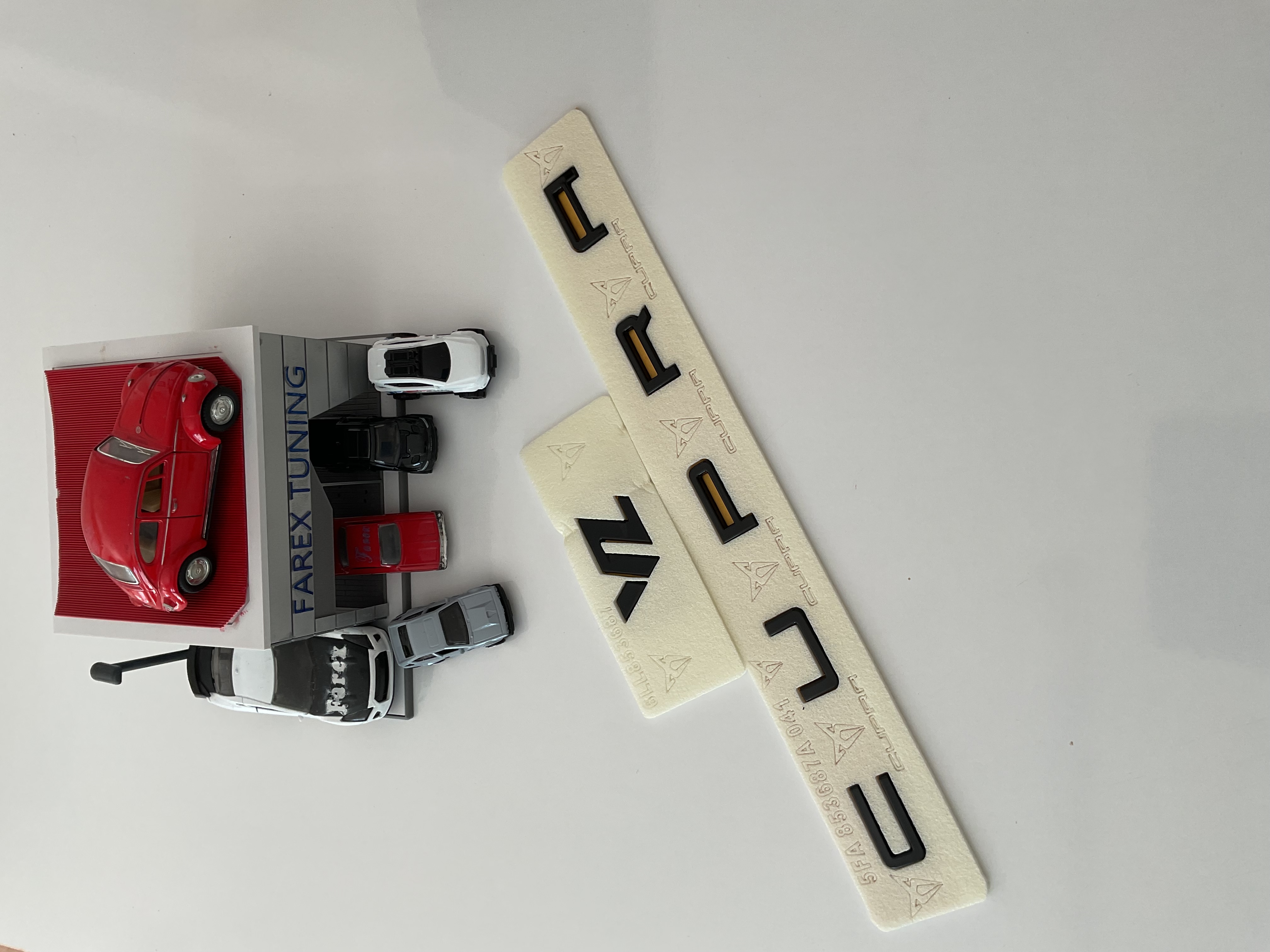 Cupra Formentor Uyumlu Cupra ve VZ Piano Black Bagaj Yazısı Seti 2’li Arma Logo 3M 3D ABS