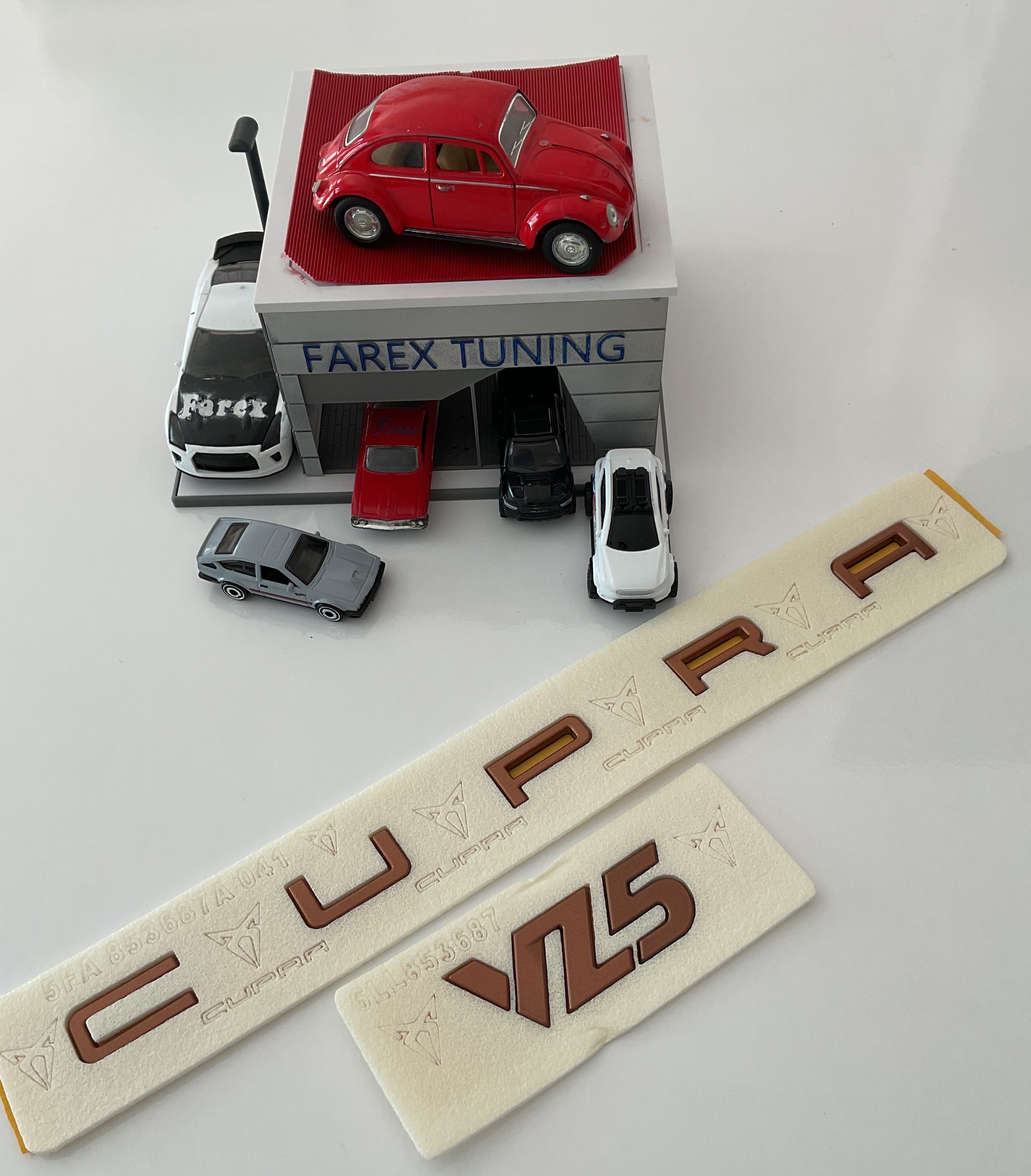 Cupra Formentor Uyumlu Cupra ve VZ5 Bronze Bagaj Yazısı Seti 2’li Arma Logo 3M 3D ABS