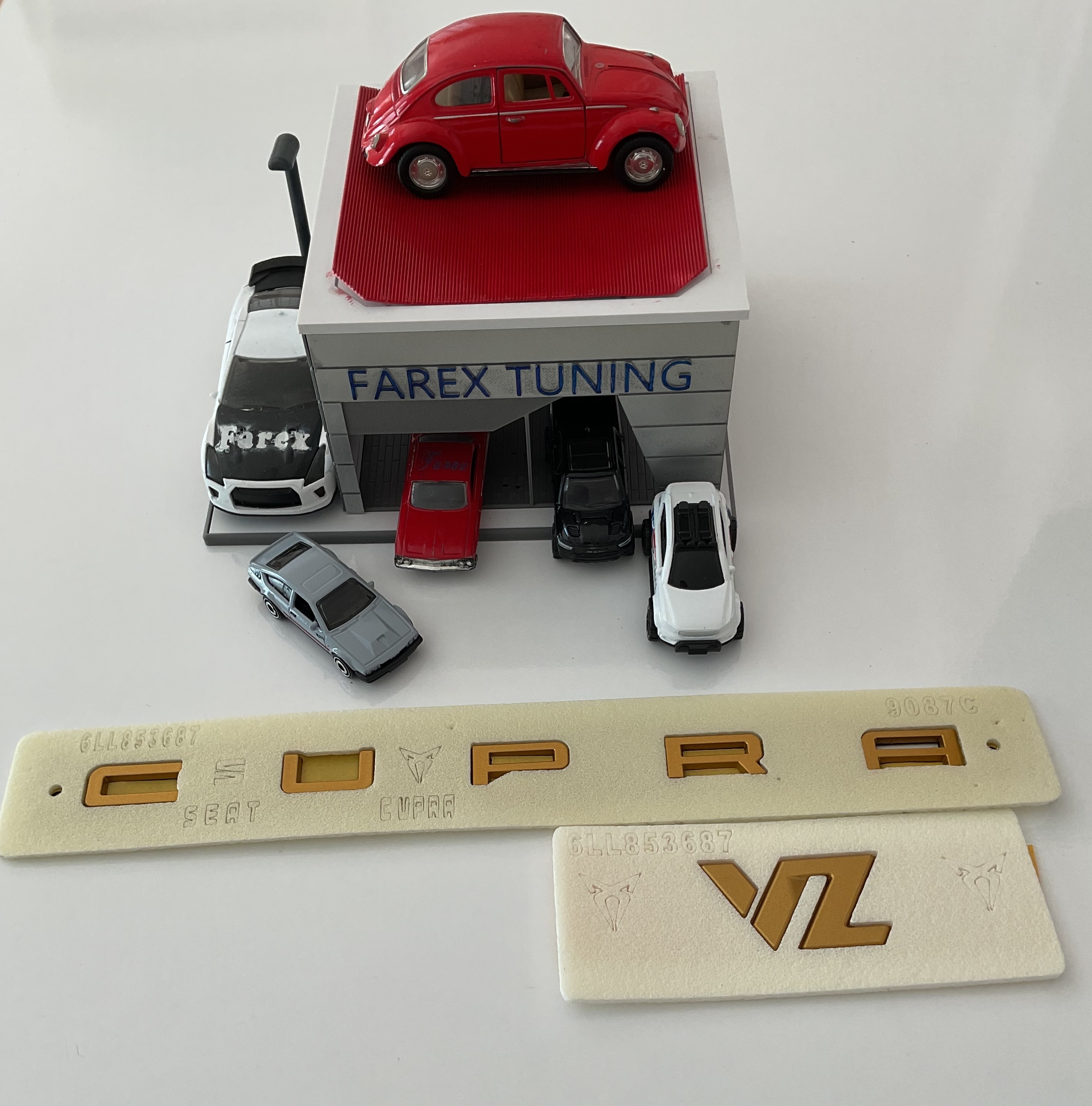 Seat Leon İbiza Uyumlu Cupra Golden ve VZ  Bagaj Yazısı Seti 2’li 3M 3D ABS