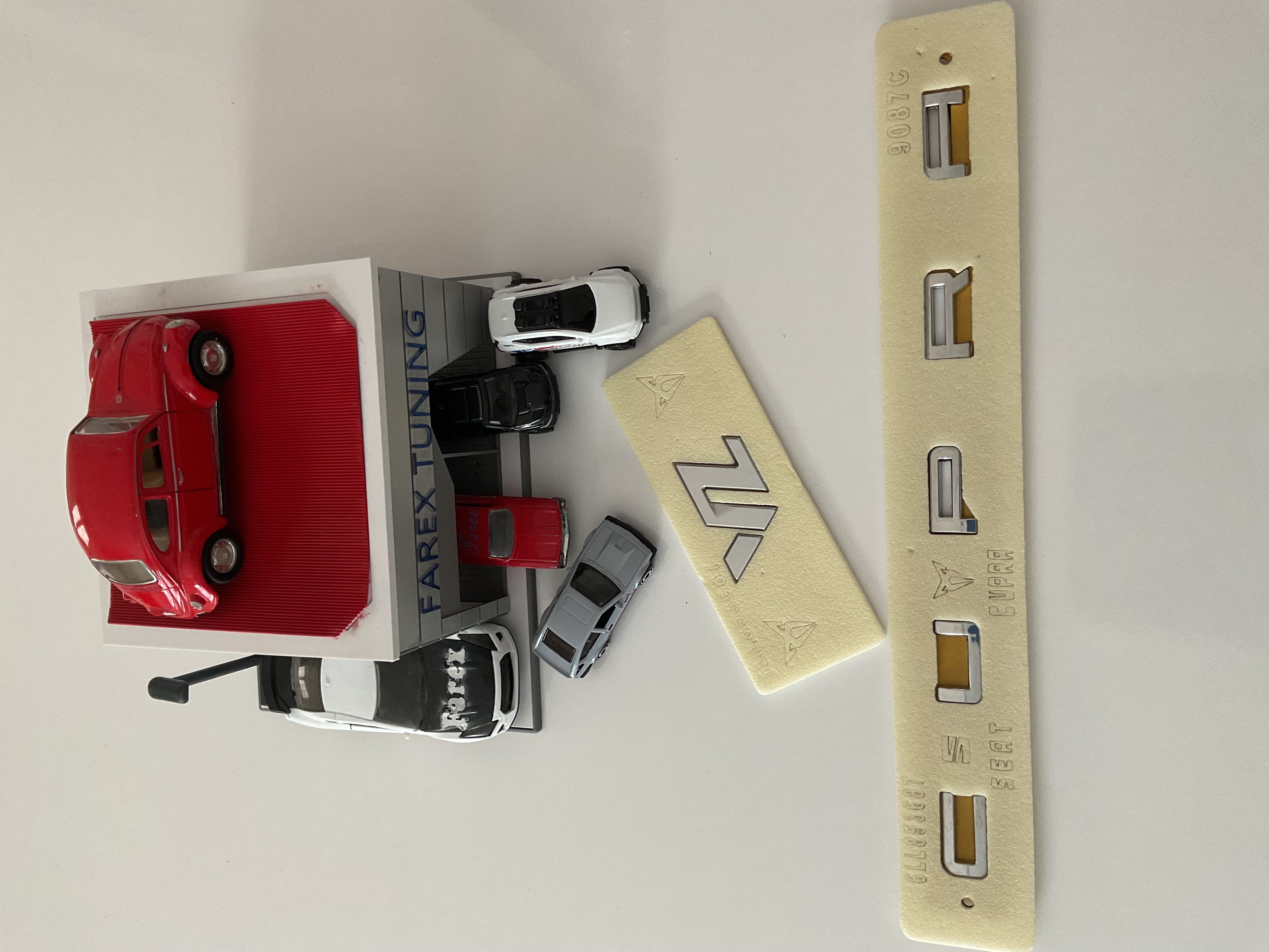 Seat Leon Ibiza Uyumlu Cupra Boşluklu ve VZ Krom Bagaj Yazısı Seti 2’li 3M 3D ABS