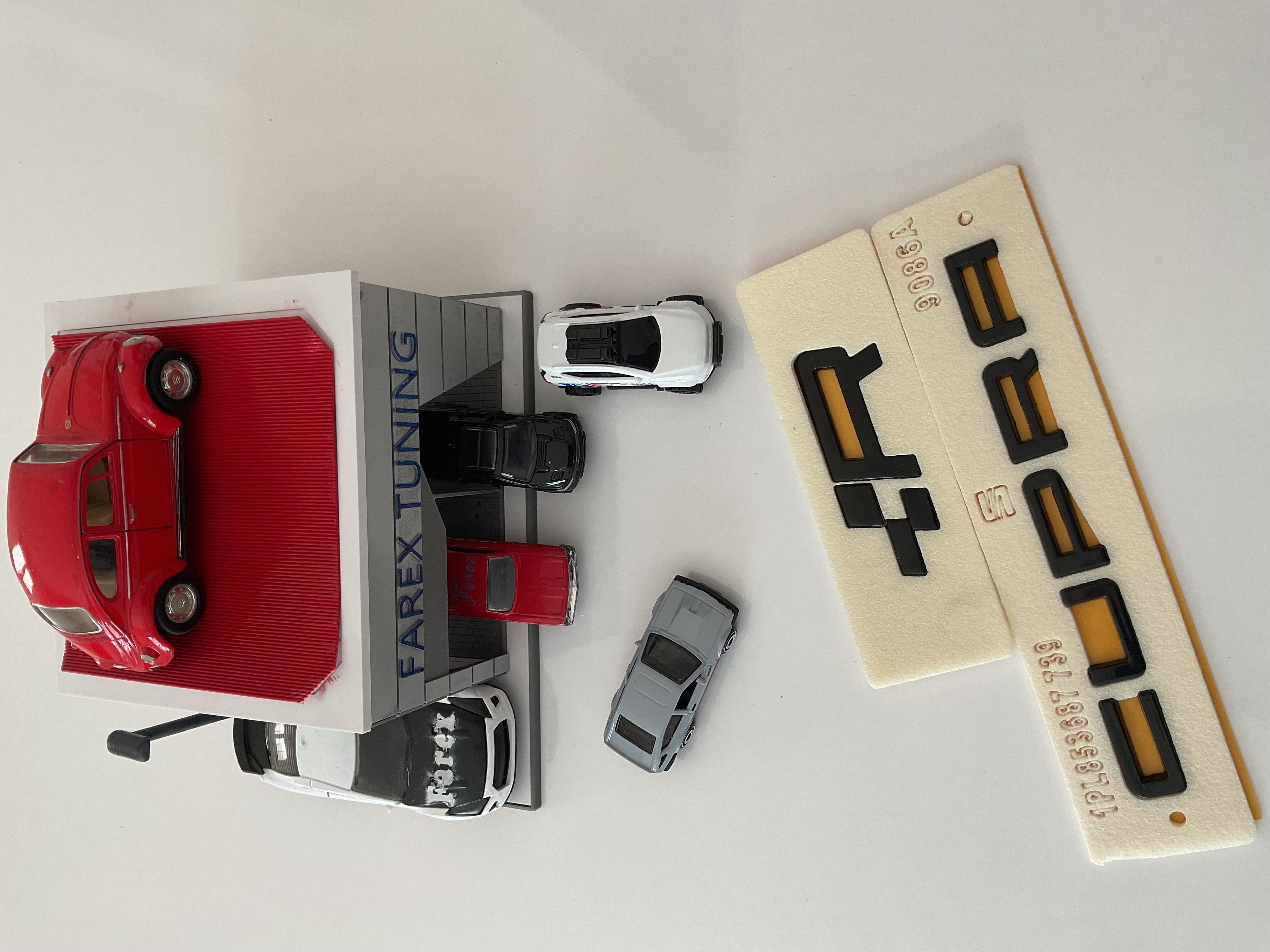 Seat Leon Ibiza Uyumlu Cupra Boşluklu ve R Piano Black Bagaj Yazısı Seti 2’li 3M 3D ABS