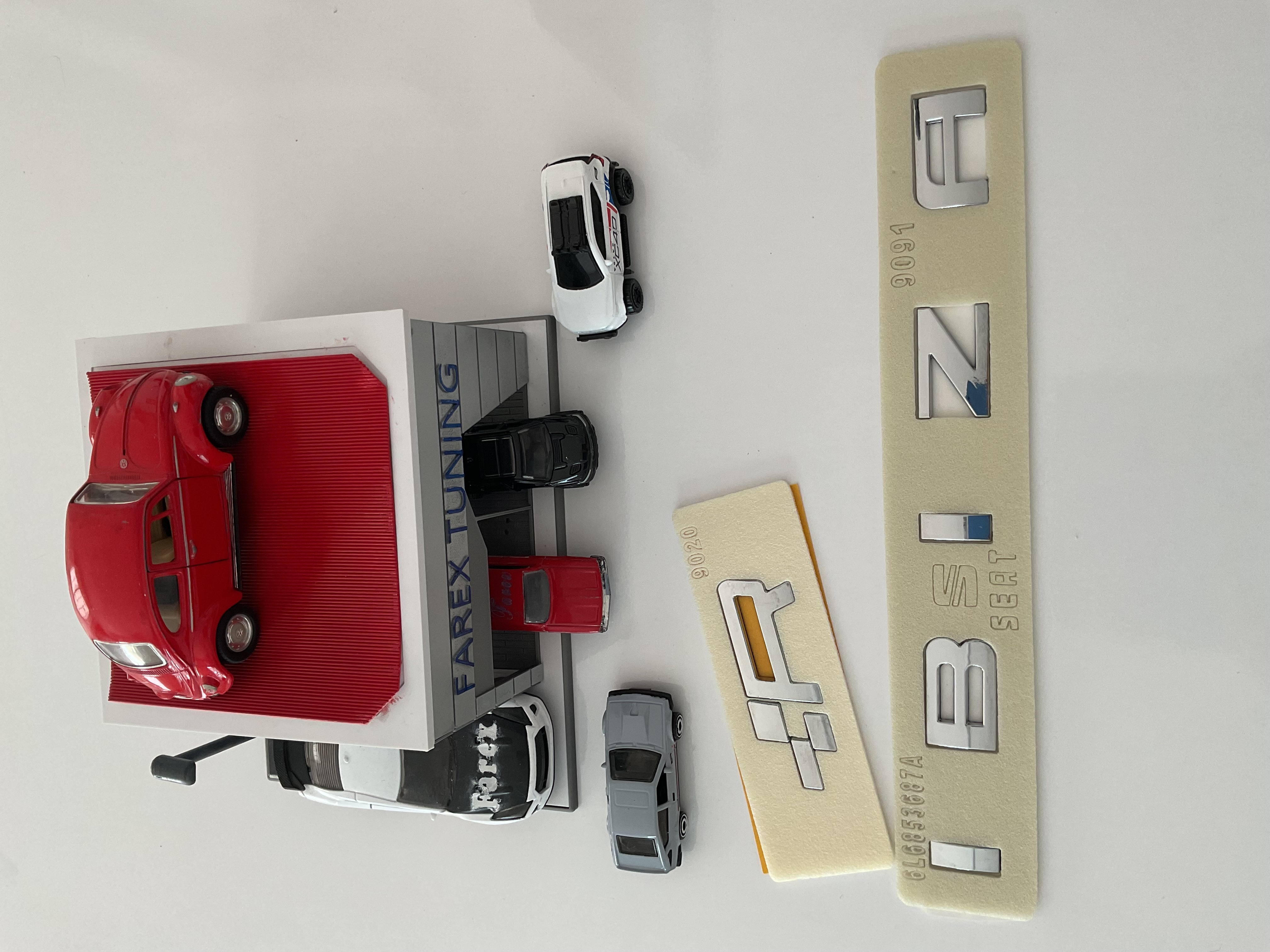 Seat Leon İbiza Uyumlu Cupra Golden ve VZ  Bagaj Yazısı Seti 2’li 3M 3D ABS