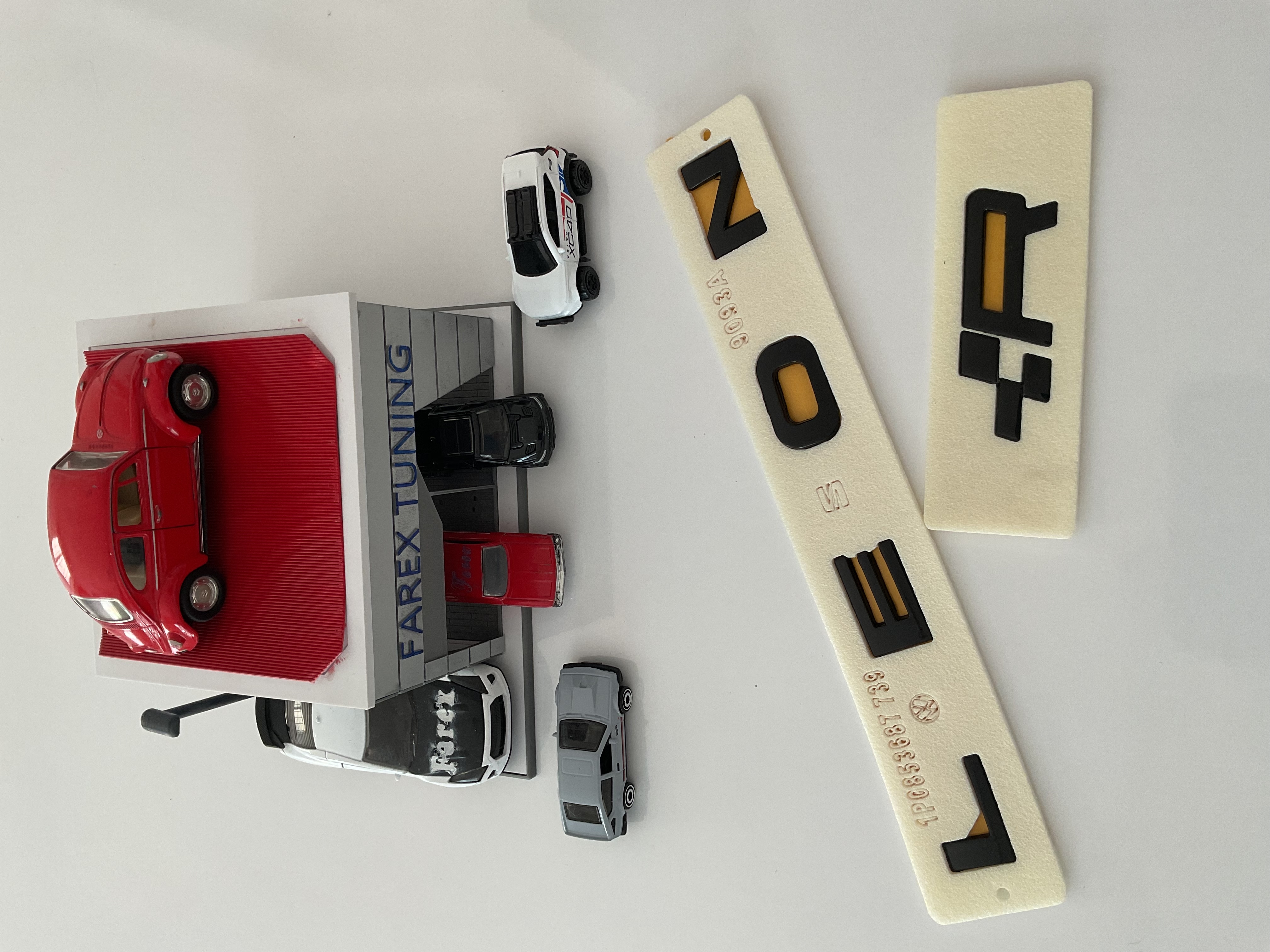 Seat Leon ve R Piano Black Bagaj Yazısı Seti 2’li 3M 3D ABS