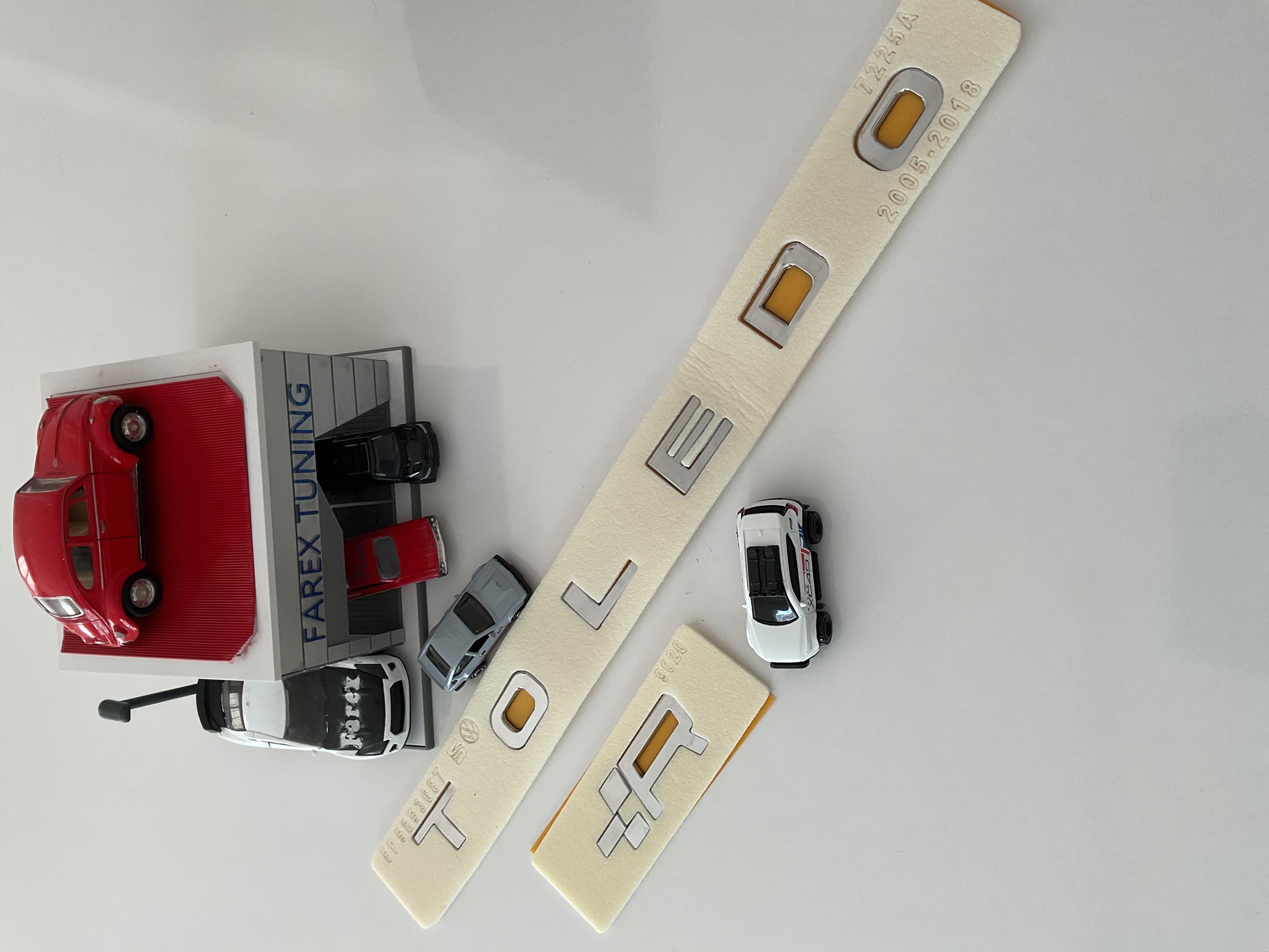 Seat Toledo ve R Krom Bagaj Yazısı Seti 2’li 3M 3D ABS