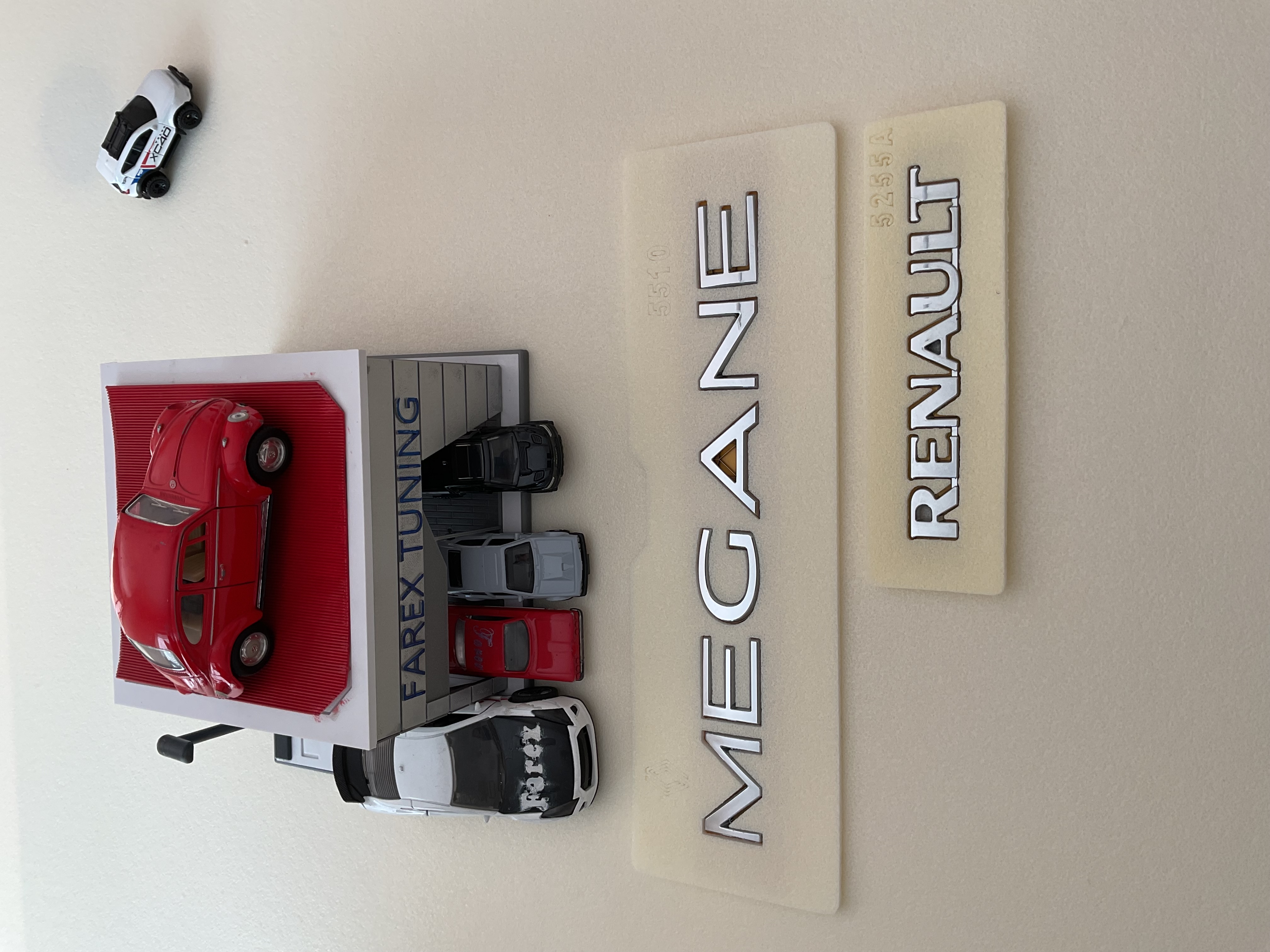 Renault ve Megane III Krom Bagaj Yazısı Seti 2’li 3M 3D ABS