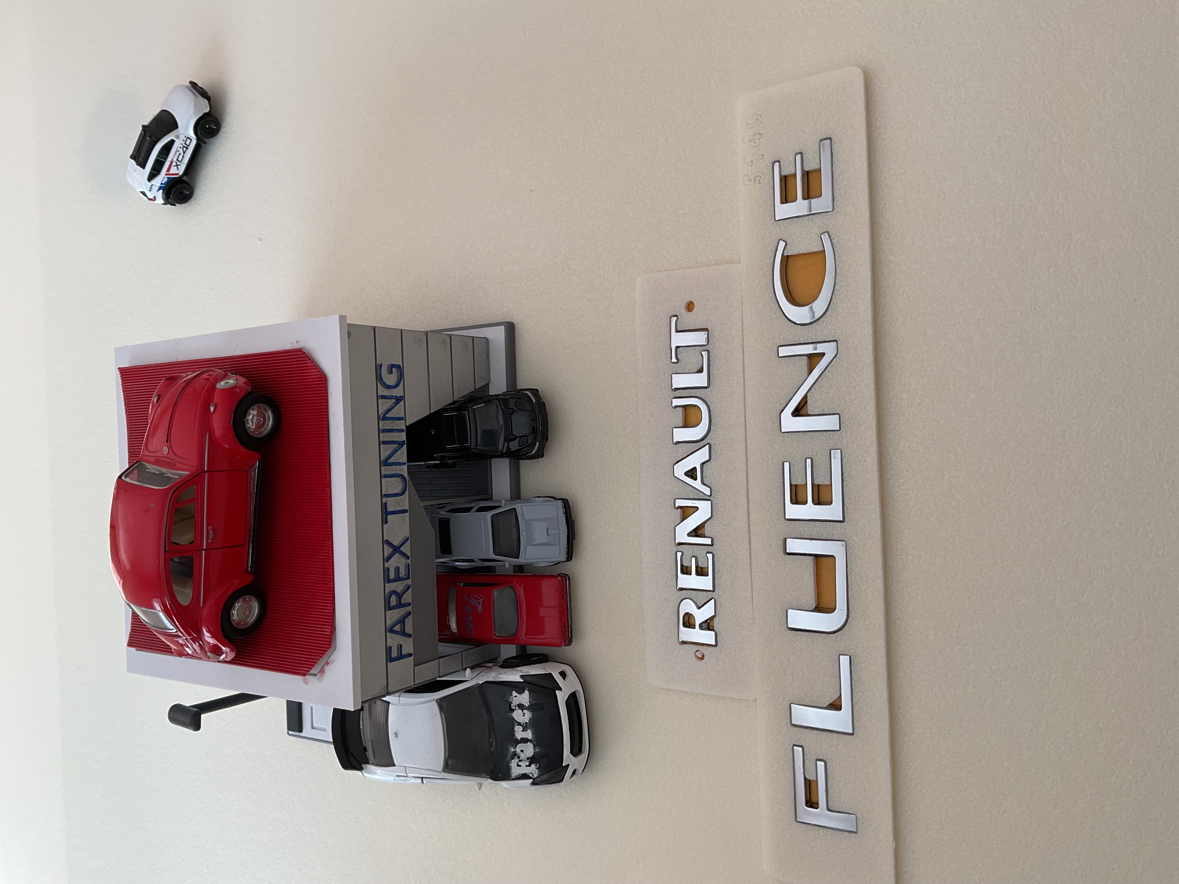 Renault ve Fluence Krom Bagaj Yazısı Seti 2’li 3M 3D ABS