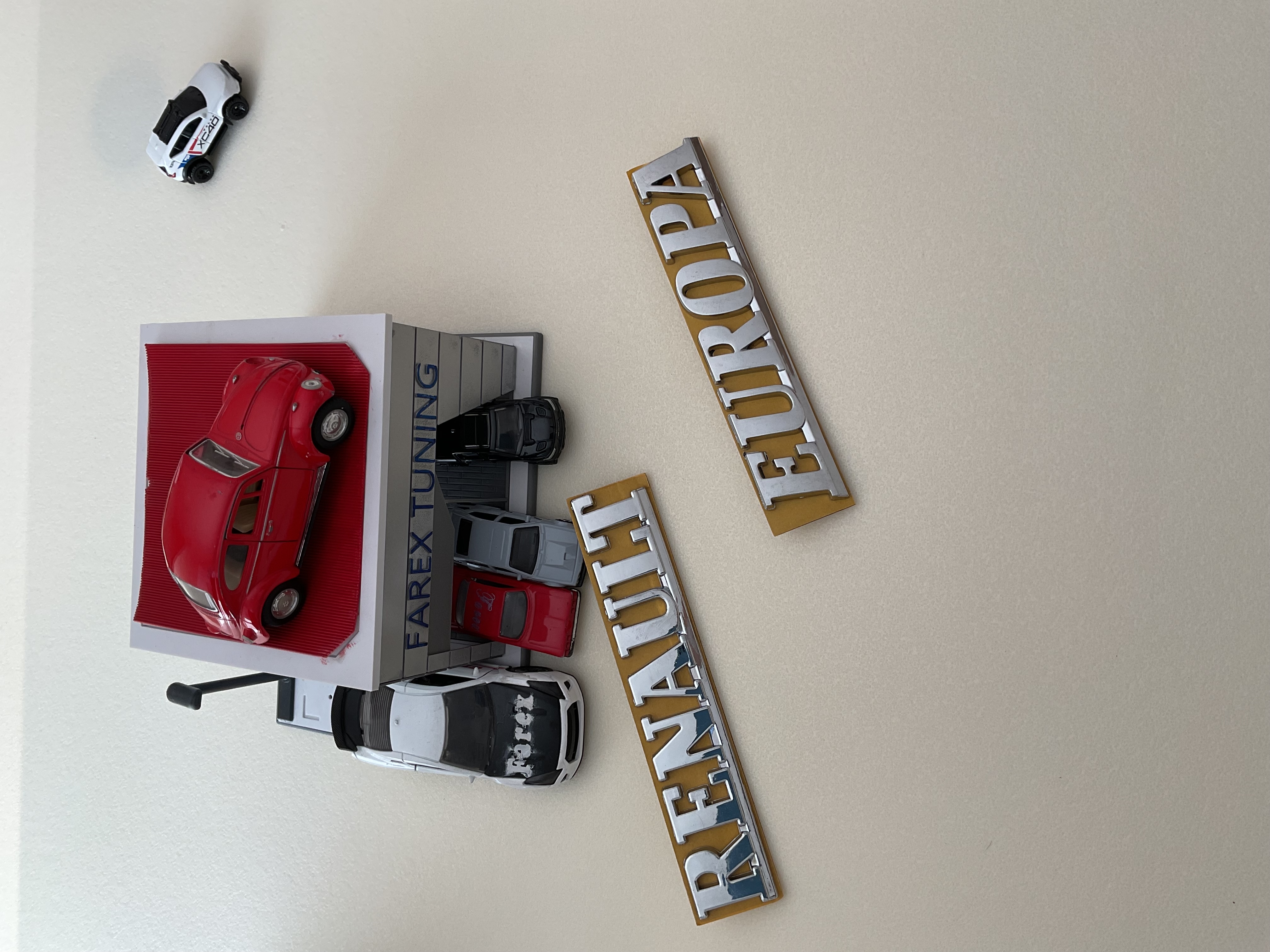 Renault ve Europe Krom Bagaj Yazısı Seti 2’li 3M 3D ABS