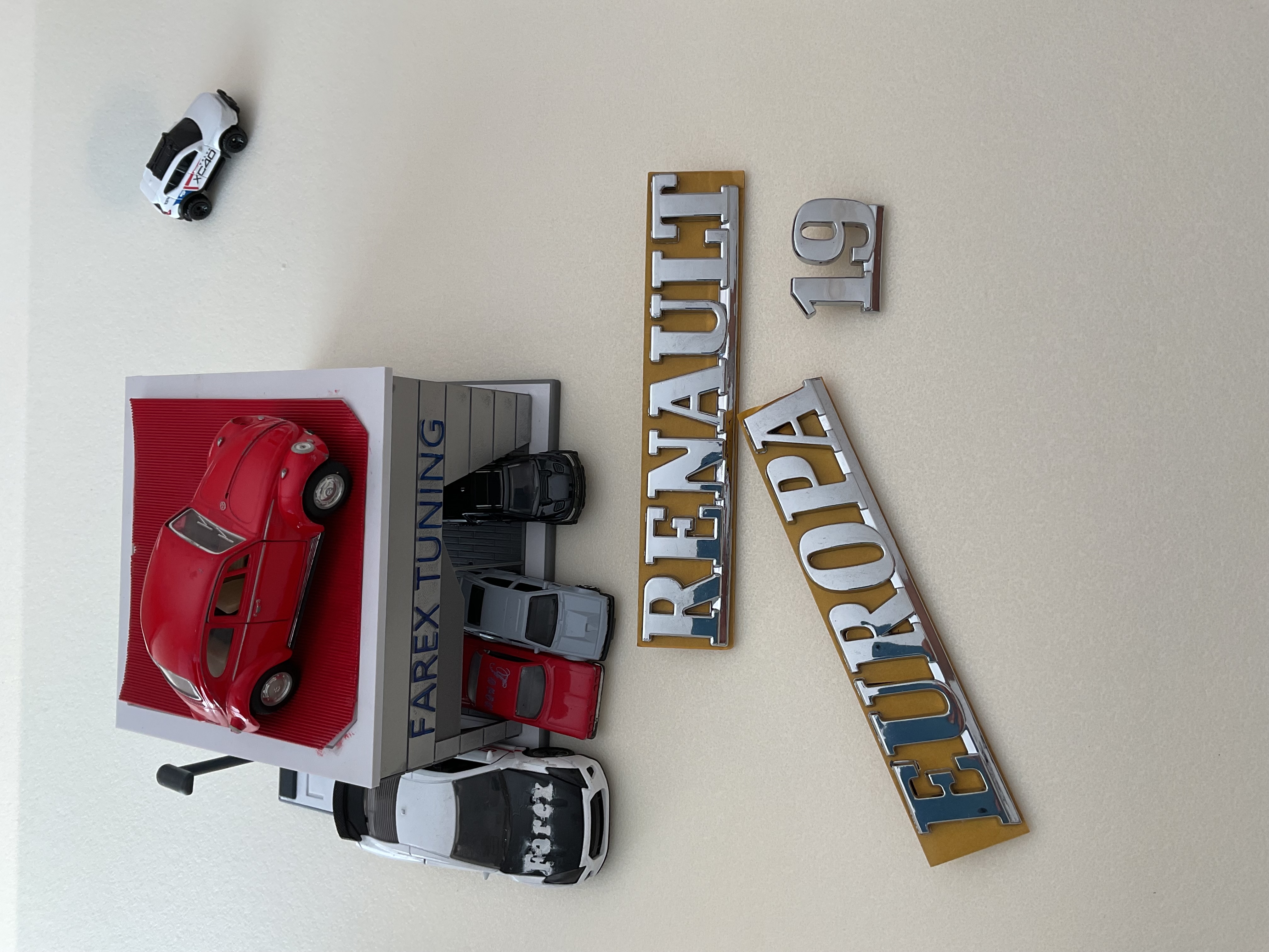 Renault-Europe ve 19 Krom Bagaj Yazısı Seti 2’li 3M 3D ABS