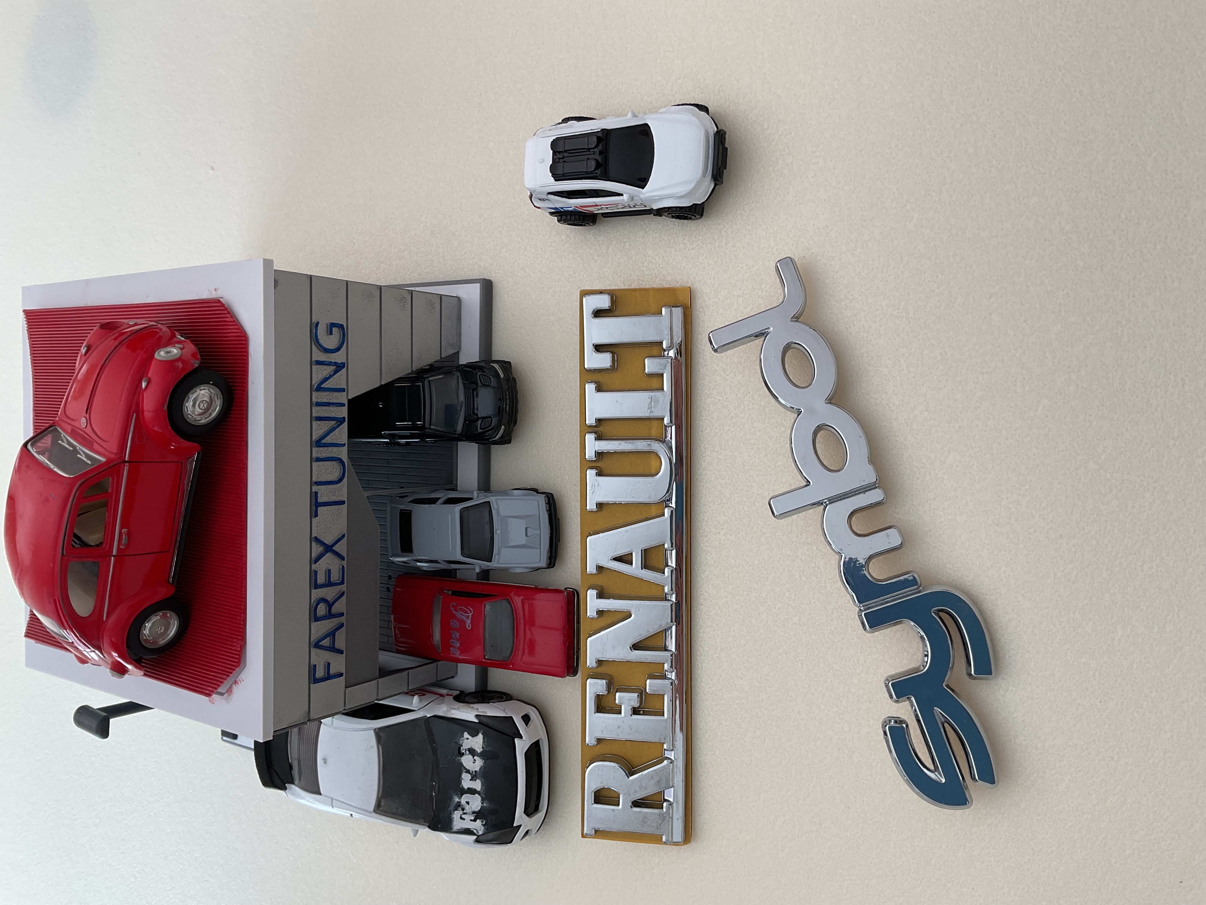 Renault ve Symbol (Eski Model) Krom Bagaj Yazısı Seti 2’li 3M 3D ABS