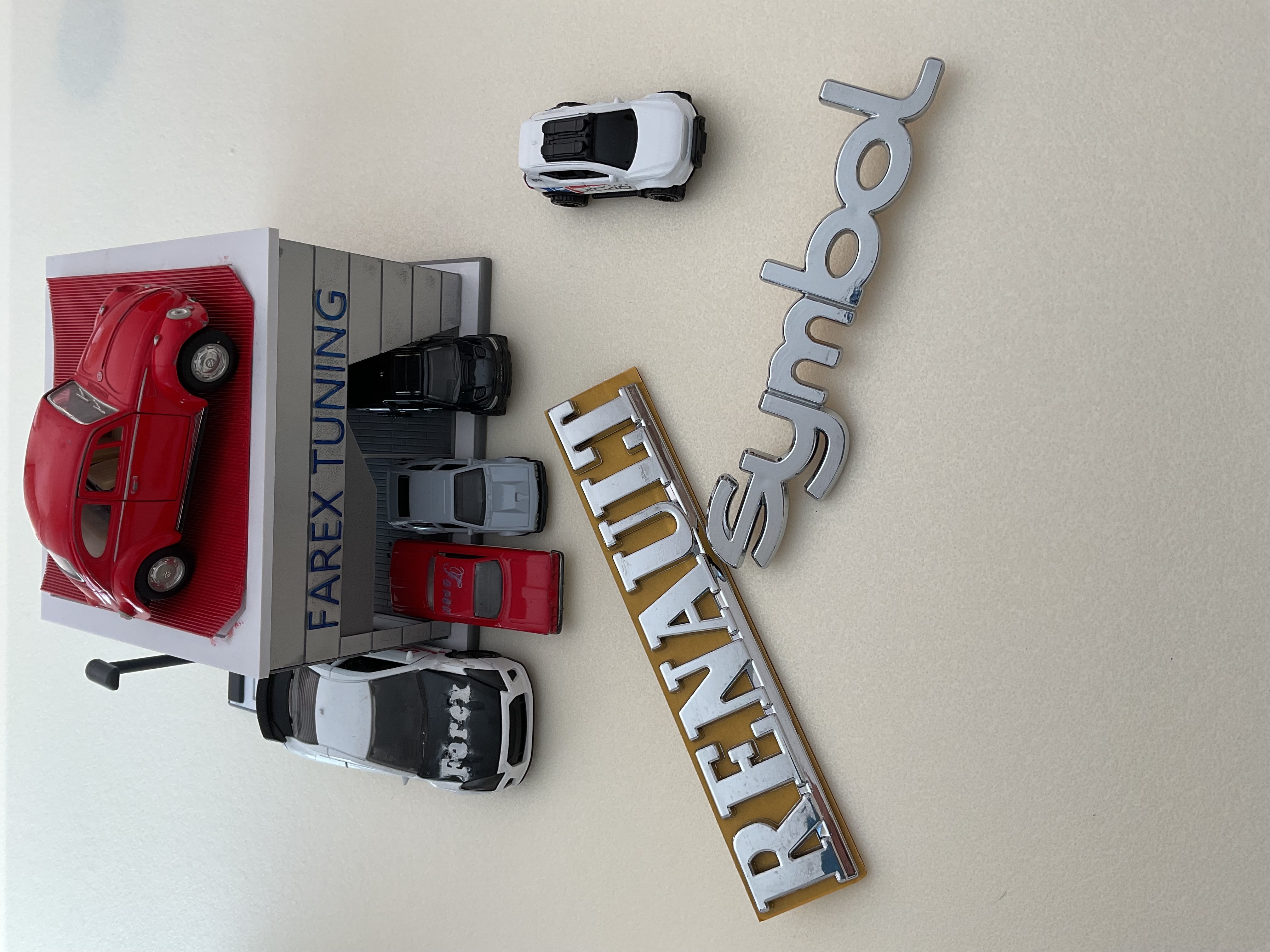 Renault ve Symbol (Eski Model) Krom Bagaj Yazısı Seti 2’li 3M 3D ABS