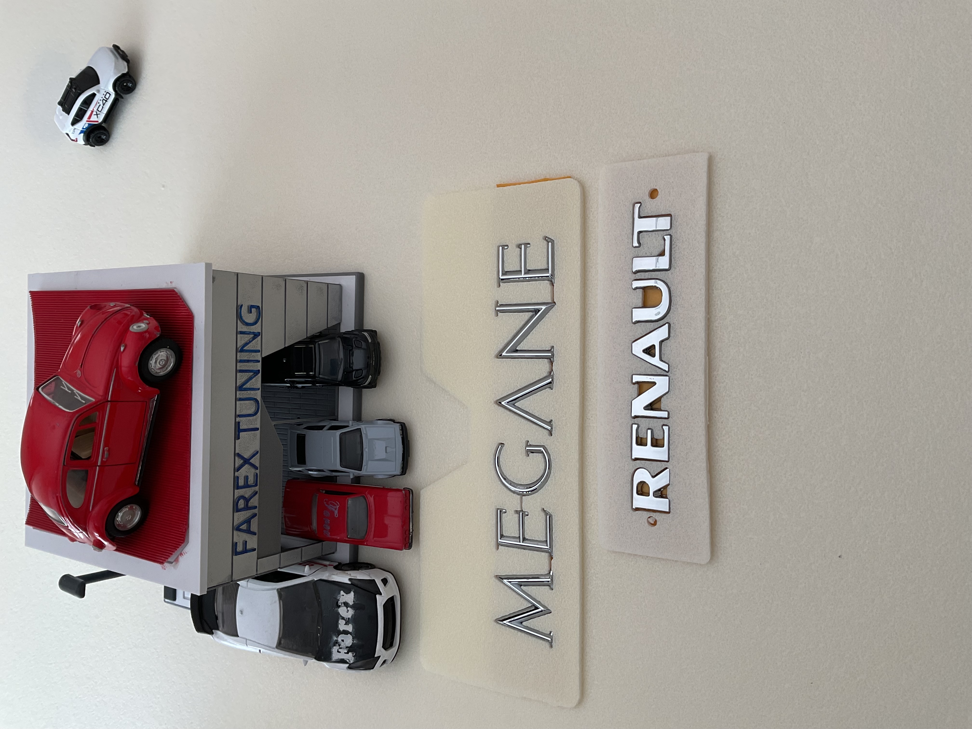 Renault ve Megane (Megane 2) Krom Bagaj Yazısı Seti 2’li 3M 3D ABS