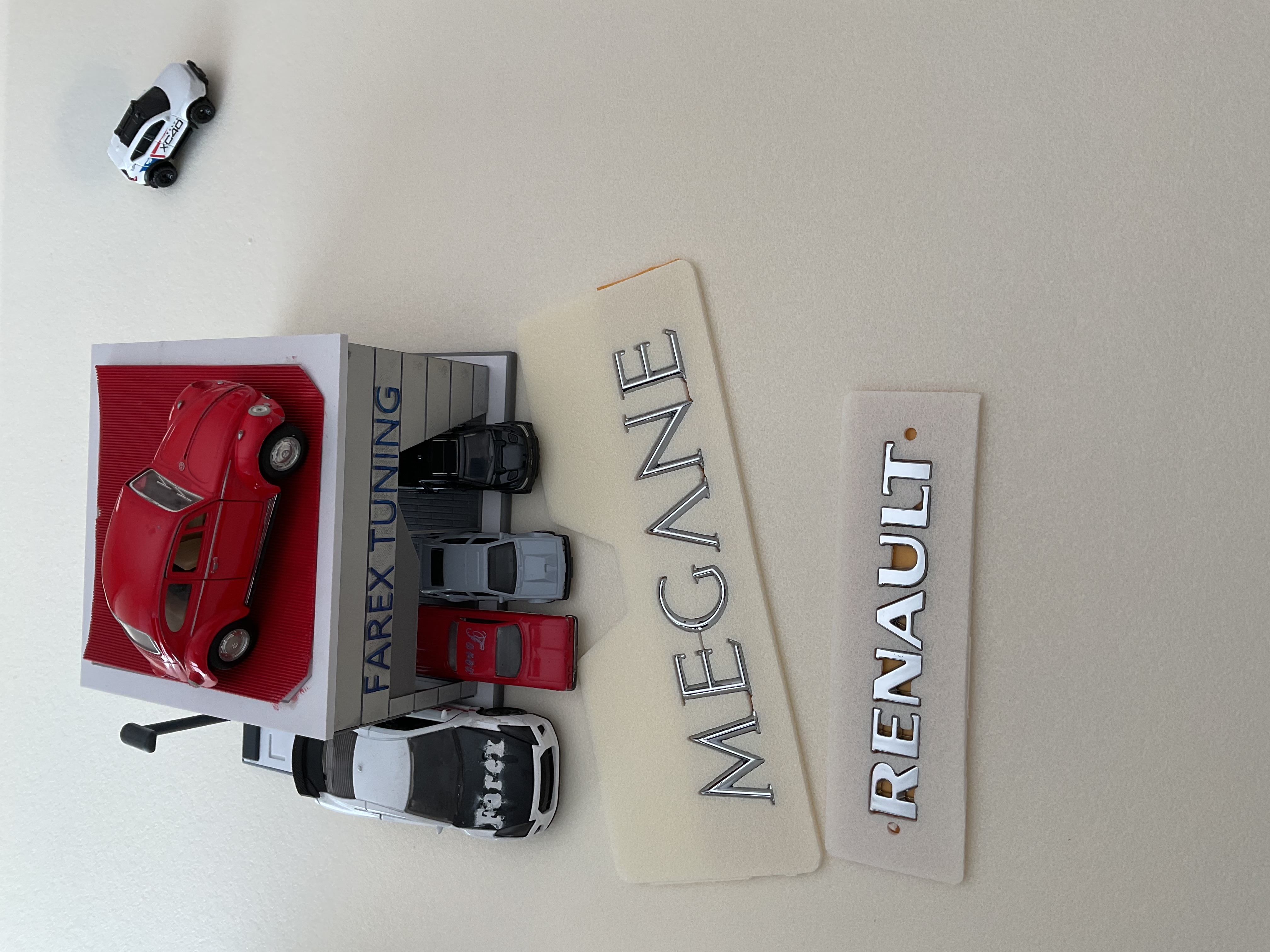 Renault ve Megane (Megane 2) Krom Bagaj Yazısı Seti 2’li 3M 3D ABS