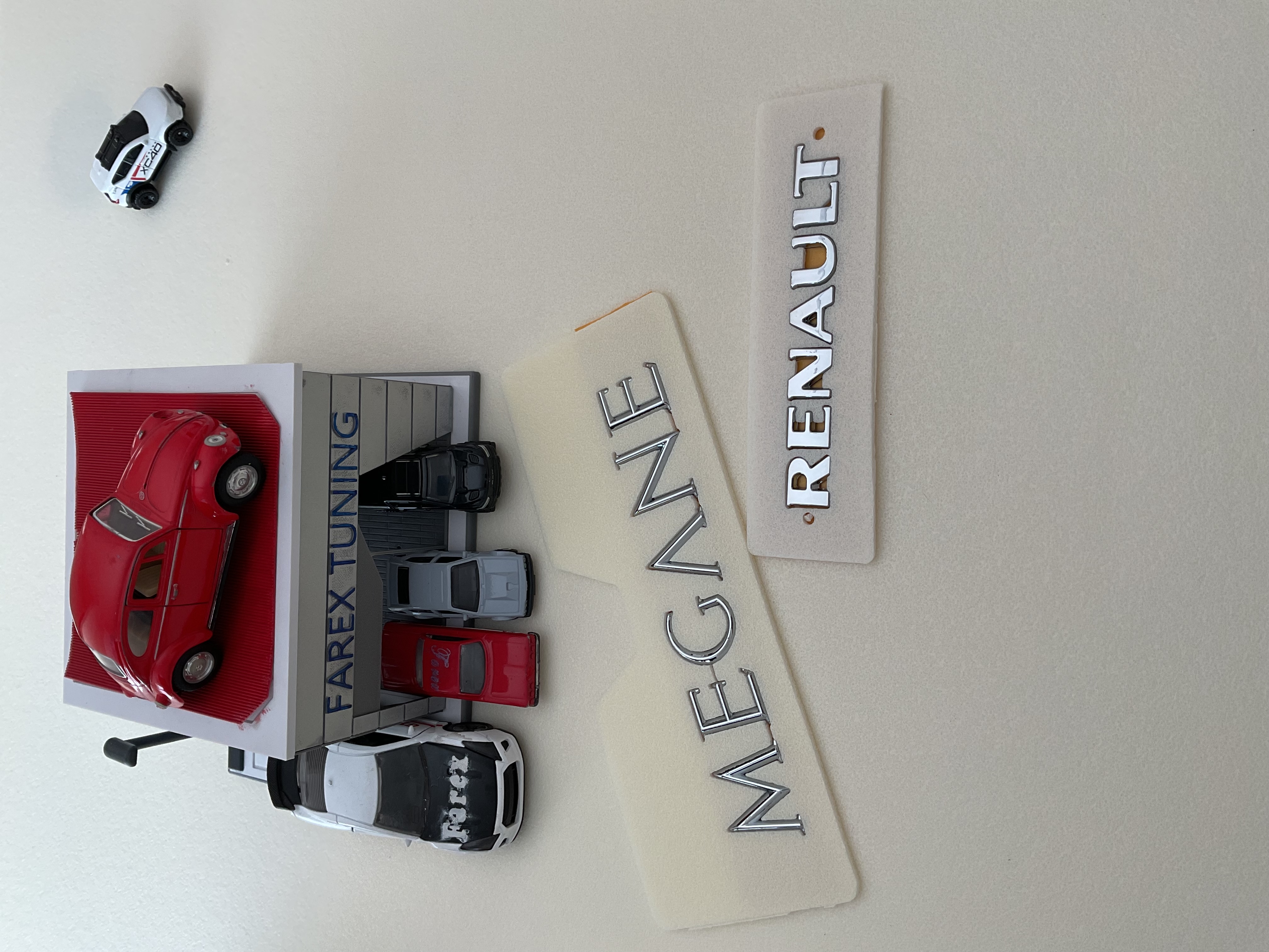 Renault ve Megane (Megane 2) Krom Bagaj Yazısı Seti 2’li 3M 3D ABS