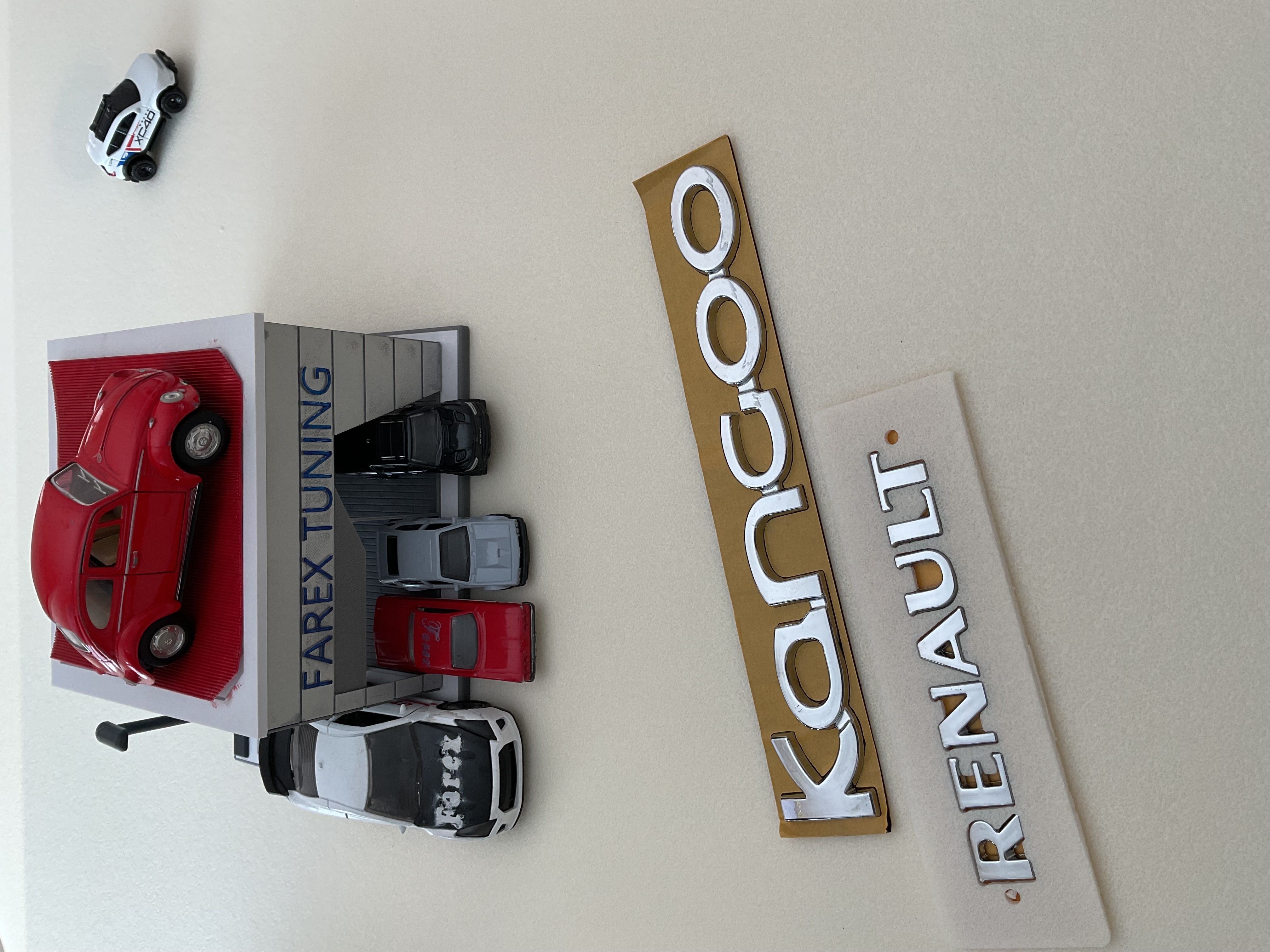 Renault ve Kangoo (Büyük Boy) Krom Bagaj Yazısı Seti 2’li 3M 3D ABS