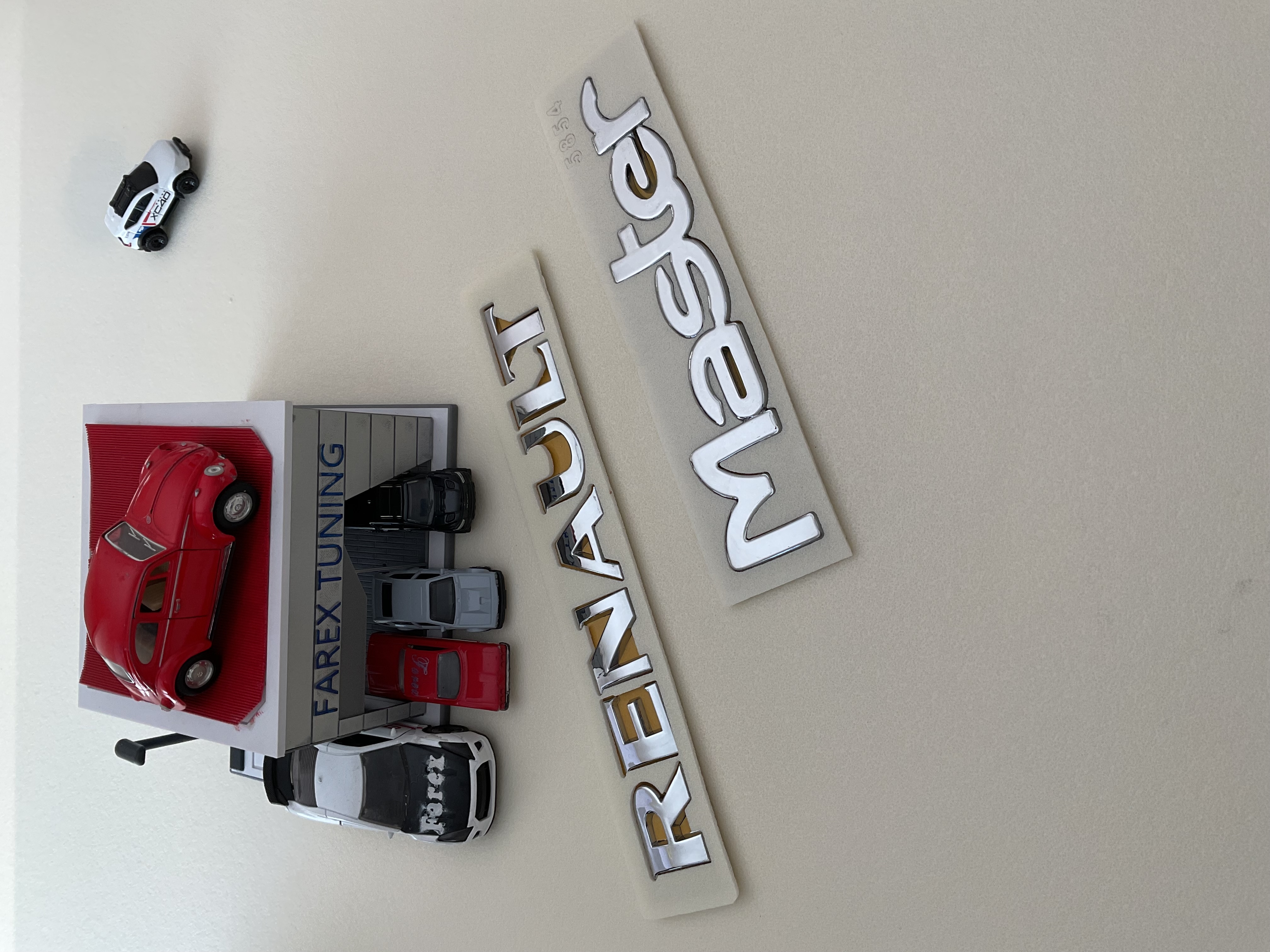 Renault ve Master (Büyük Boy) Krom Bagaj Yazısı Seti 2’li 3M 3D ABS