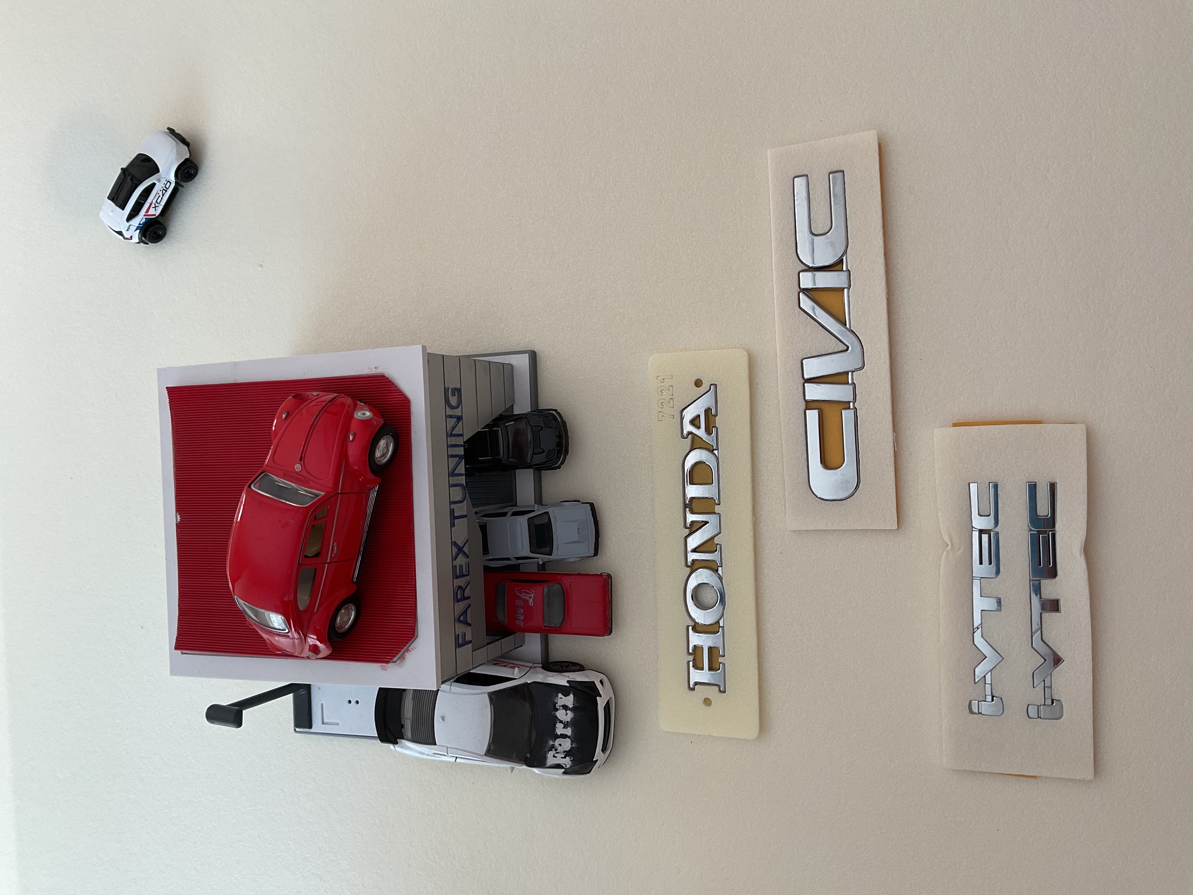 Honda-Civic Krom Bagaj ve i-Vtec Çamurluk Yazısı Seti 4’lü 3M 3D ABS