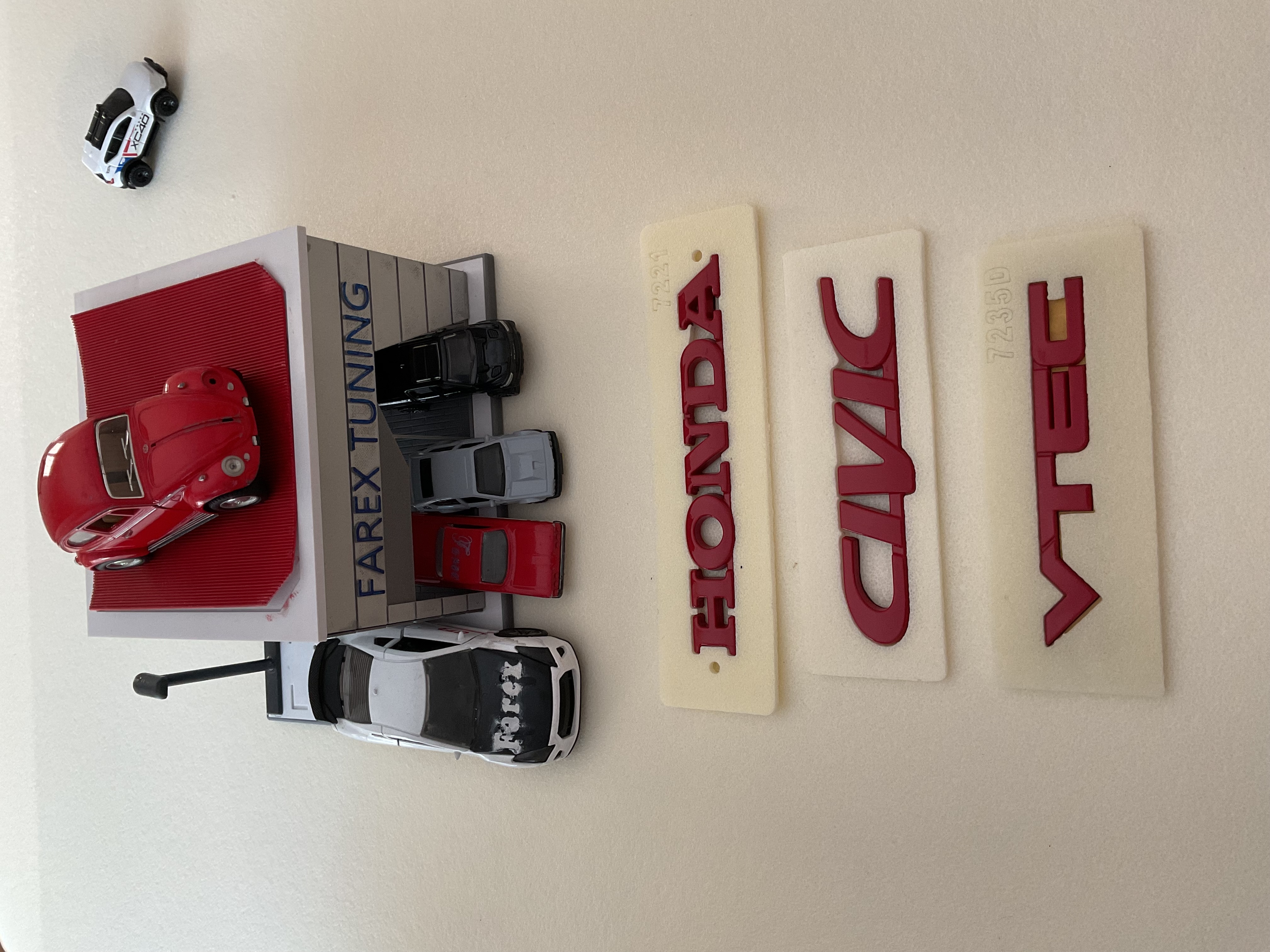 Honda-Civic ve Vtec Kırmızı Bagaj Yazısı Seti 2’li