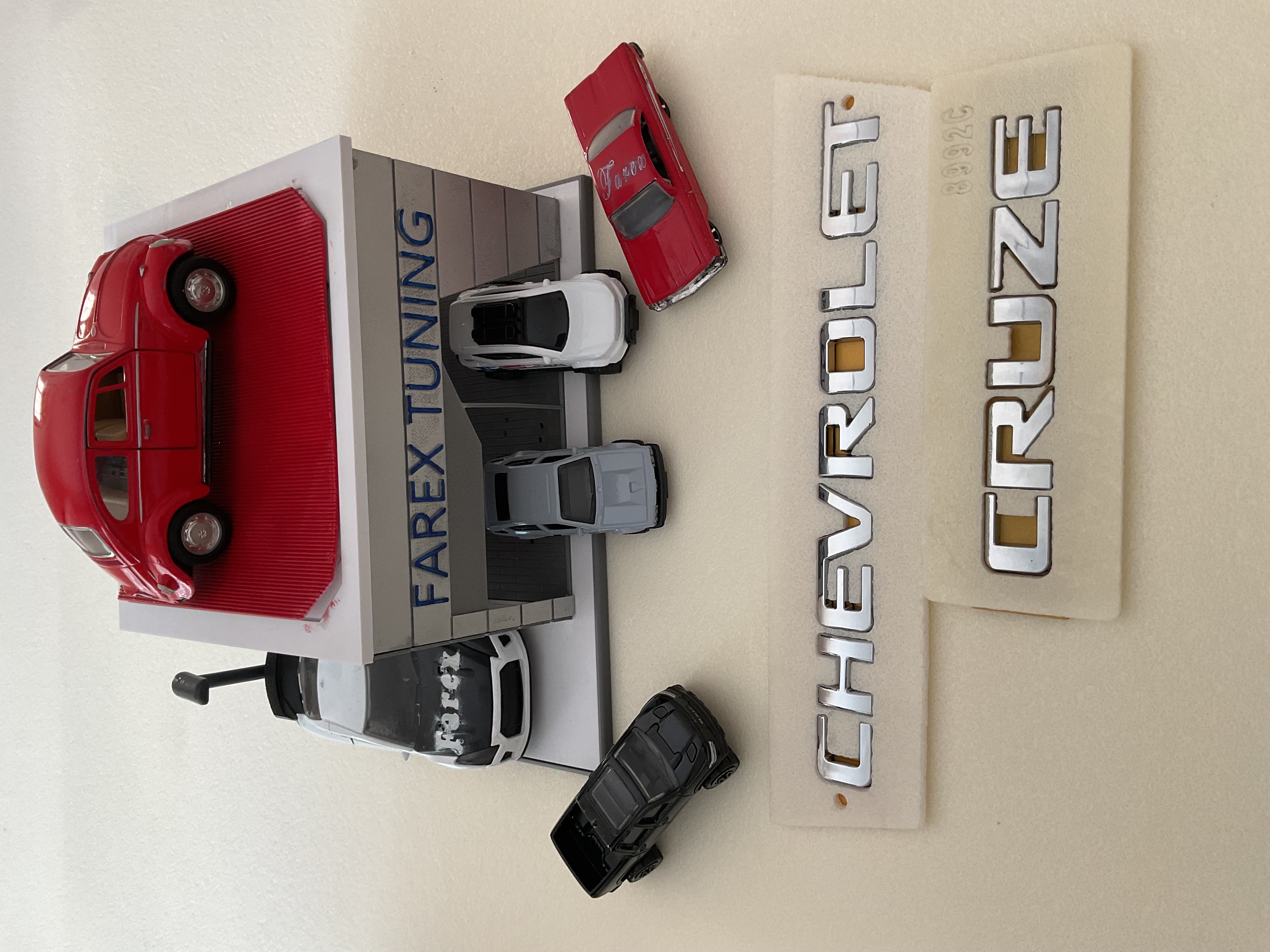 Chevrolet ve Cruze (Küçük) Krom Bagaj Yazısı Seti