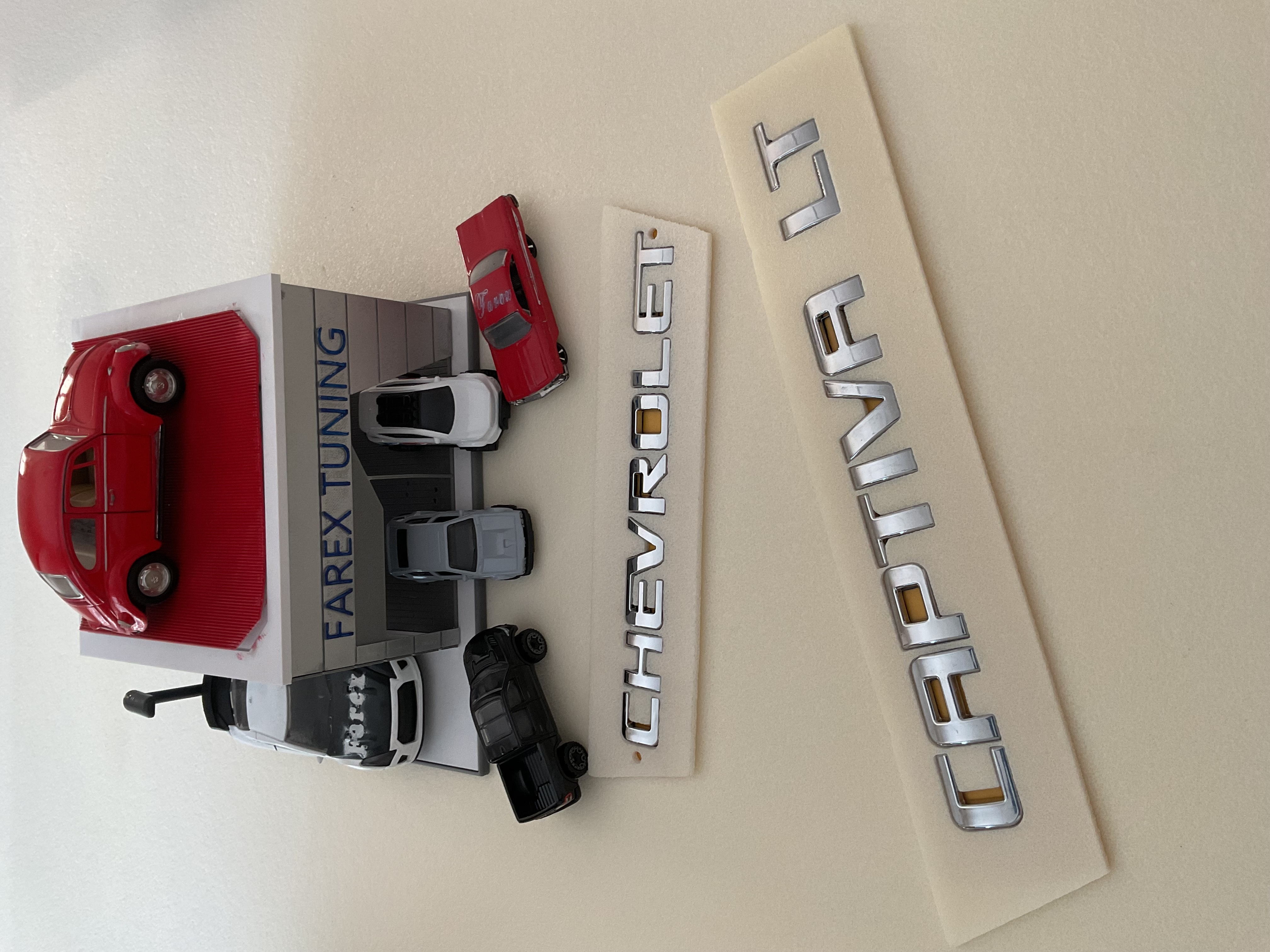 Chevrolet ve Captiva LT Krom Bagaj Yazısı Seti 2’li 3M 3D ABS