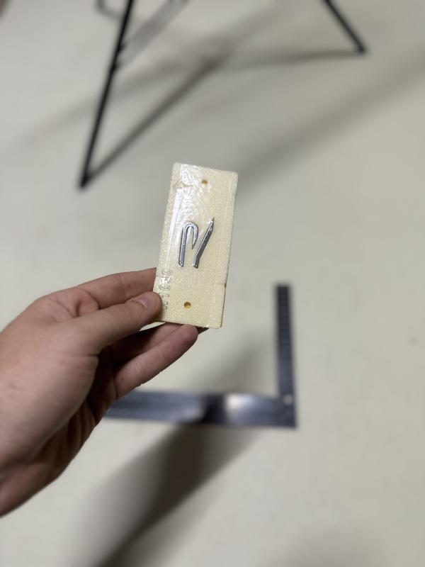 Volkswagen Golf-Polo-Passsat-T-Roc-T-Cross-Arteon-ID4 Uyumlu Yeni Nesil R Bagaj Arması Krom 4,5 cm