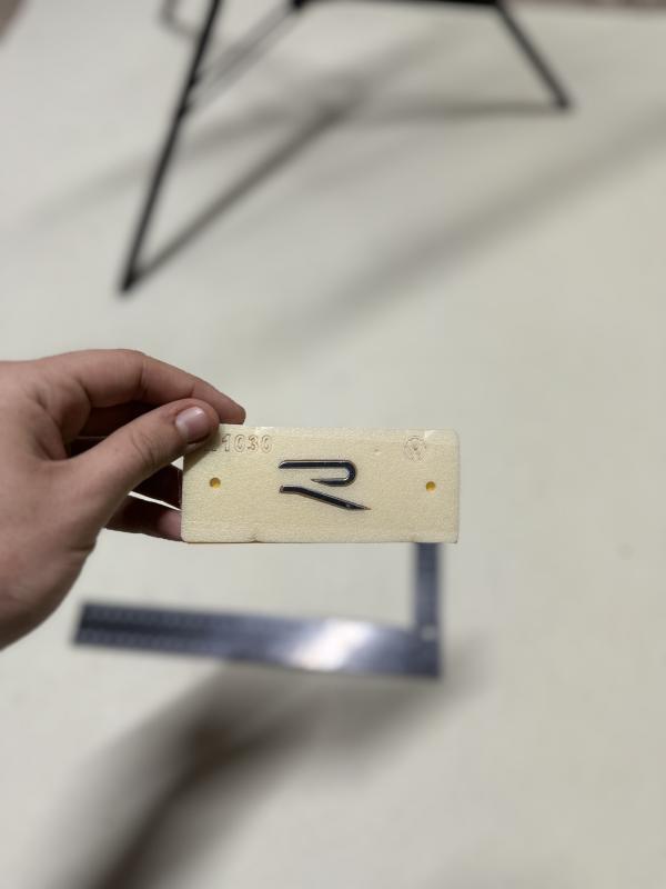 Volkswagen Golf-Polo-Passsat-T-Roc-T-Cross-Arteon-ID4 Uyumlu Yeni Nesil R Bagaj Arması Krom 4,5 cm