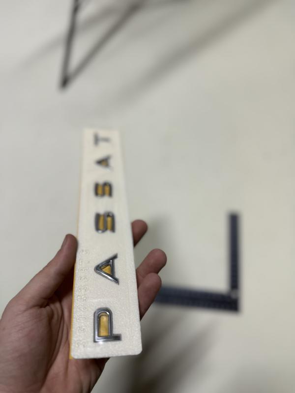 Volkswagen Passat Uyumlu Yeni Nesil Boşluklu Krom Bagaj Yazısı Logosu Arması 3M 3D ABS