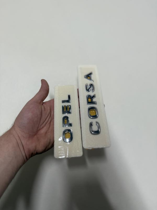 Opel ve Corsa Krom Bagaj Yazısı Seti 2’li Paket Logo Arma 3M 3D ABS