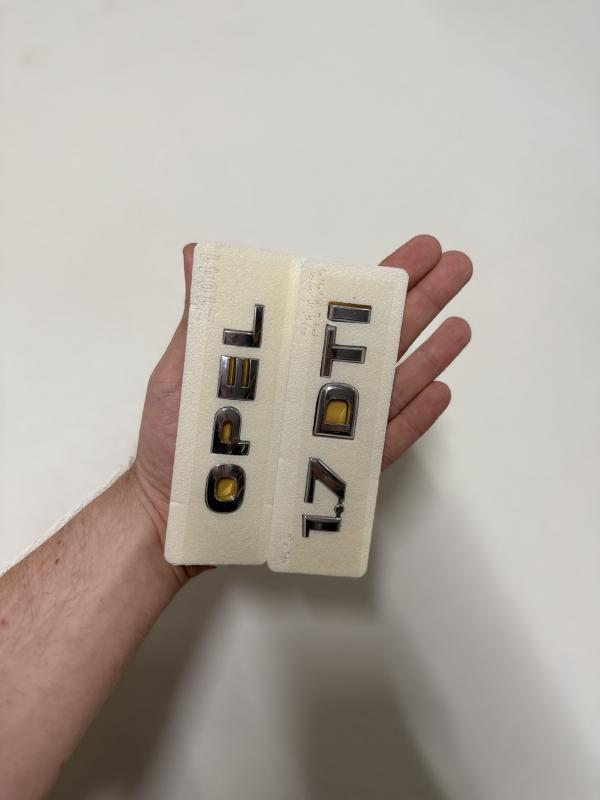 Opel ve 1.7 DTI Krom Bagaj Yazısı Seti 2’li Paket Logo Arma 3M 3D ABS