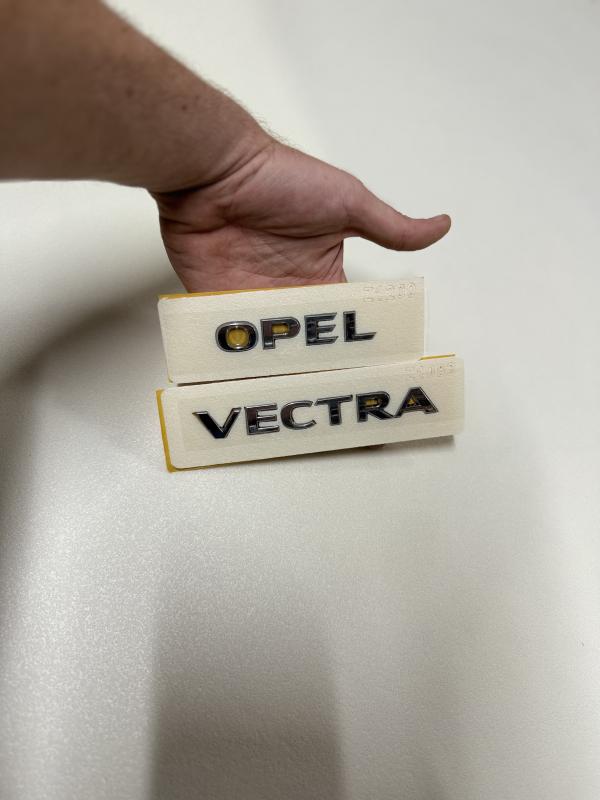 Opel ve Vectra Krom Bagaj Yazısı Seti 2’li 3M 3D ABS Logo Arma