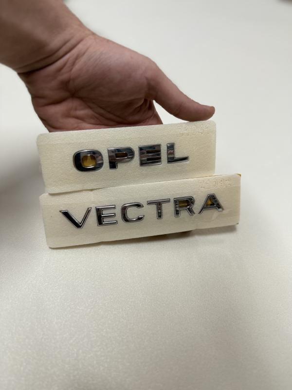 Opel ve Vectra Krom Bagaj Yazısı Seti 2’li 3M 3D ABS Arma Logo