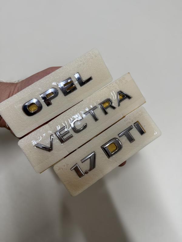 Opel-Vectra ve 1.7 DTI Krom Bagaj Yazısı Seti 3’lü 3M 3D ABS Arma Logo