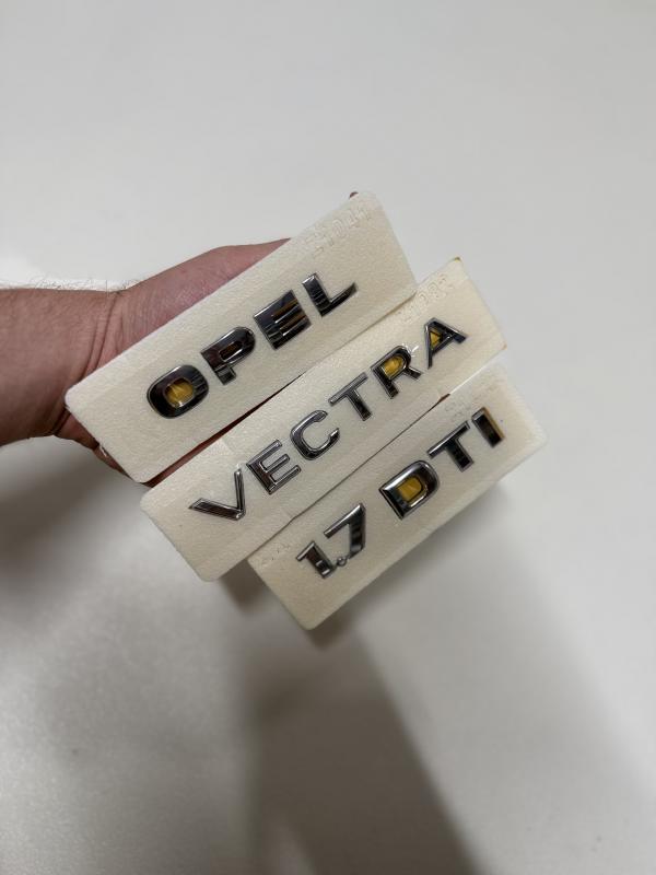 Opel-Vectra ve 1.7 DTI Krom Bagaj Yazısı Seti 3’lü 3M 3D ABS Arma Logo