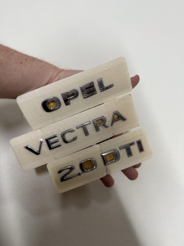 Opel-Vectra ve 2.0 DTI Krom Bagaj Yazısı Seti 3’lü 3M 3D ABS Arma Logo