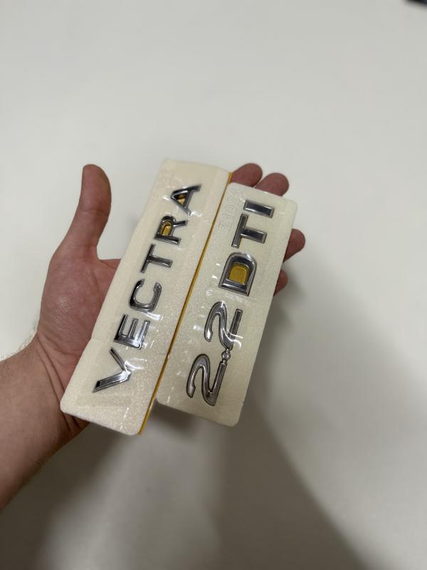 Vectra ve 2.2 DTI Krom Bagaj Yazısı Seti 3’lü 3M 3D ABS Arma Logo