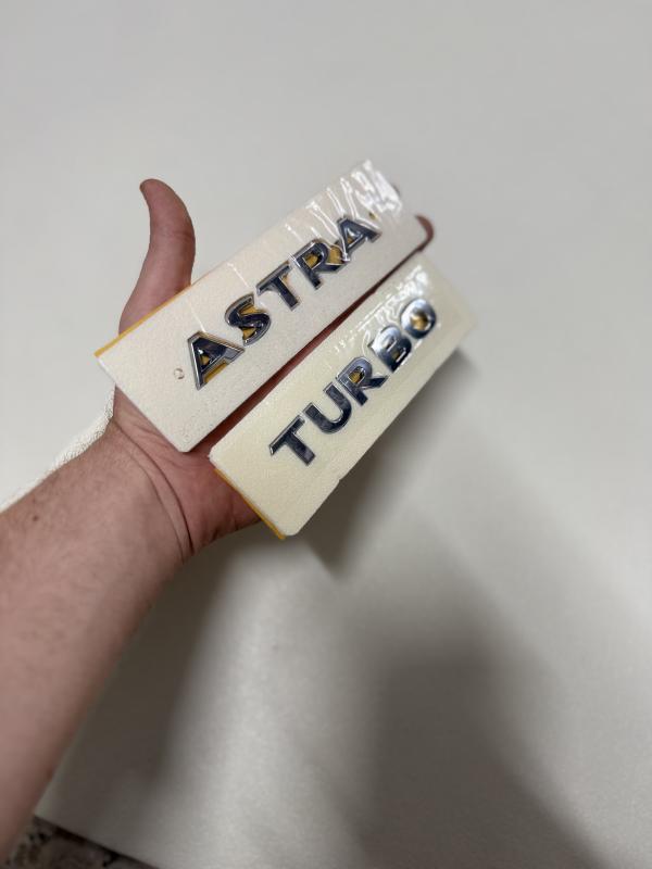 Astra ve Turbo Krom Bagaj Yazısı Seti 2’li 3M 3D ABS Logo Arma