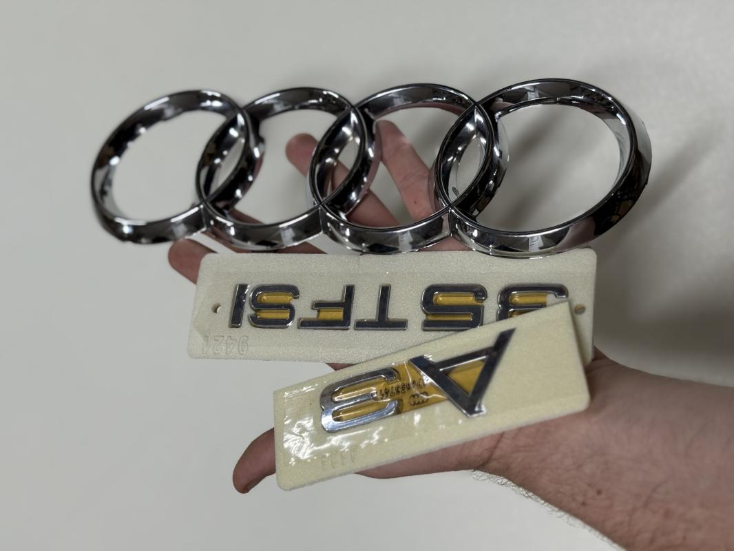 A3-35 TFSI Krom Bagaj Yazısı ve Audi Krom Panjur Arması Seti 3’lü 3M 3D ABS